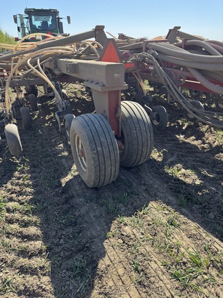 Used 2010 Morris C1 Air Drills and Seeders at Horizon Ag & Turf in Warburg, AB - Photo22