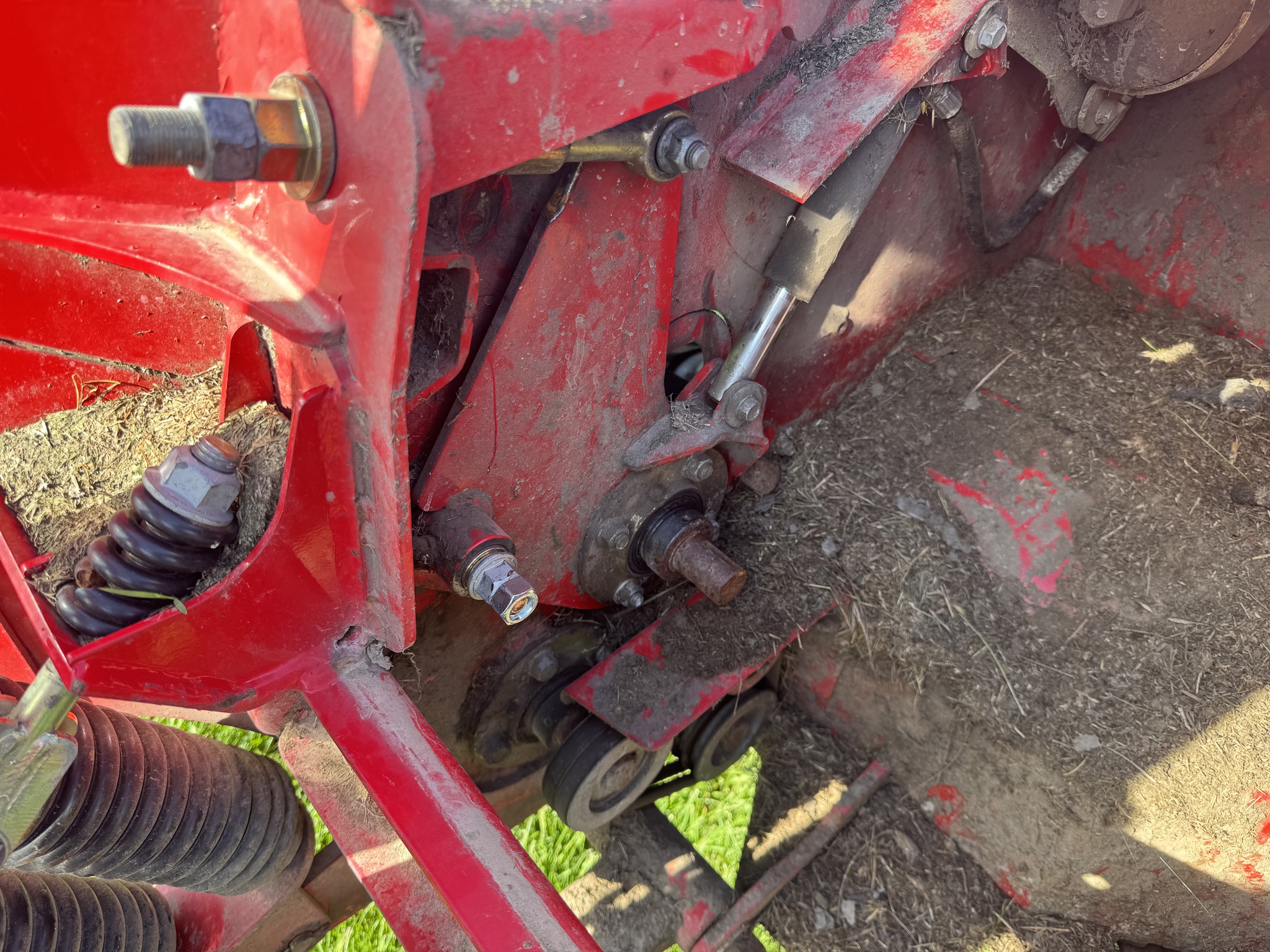  2022 Massey Ferguson 1393 at Heritage Tractor in Monmouth, IL