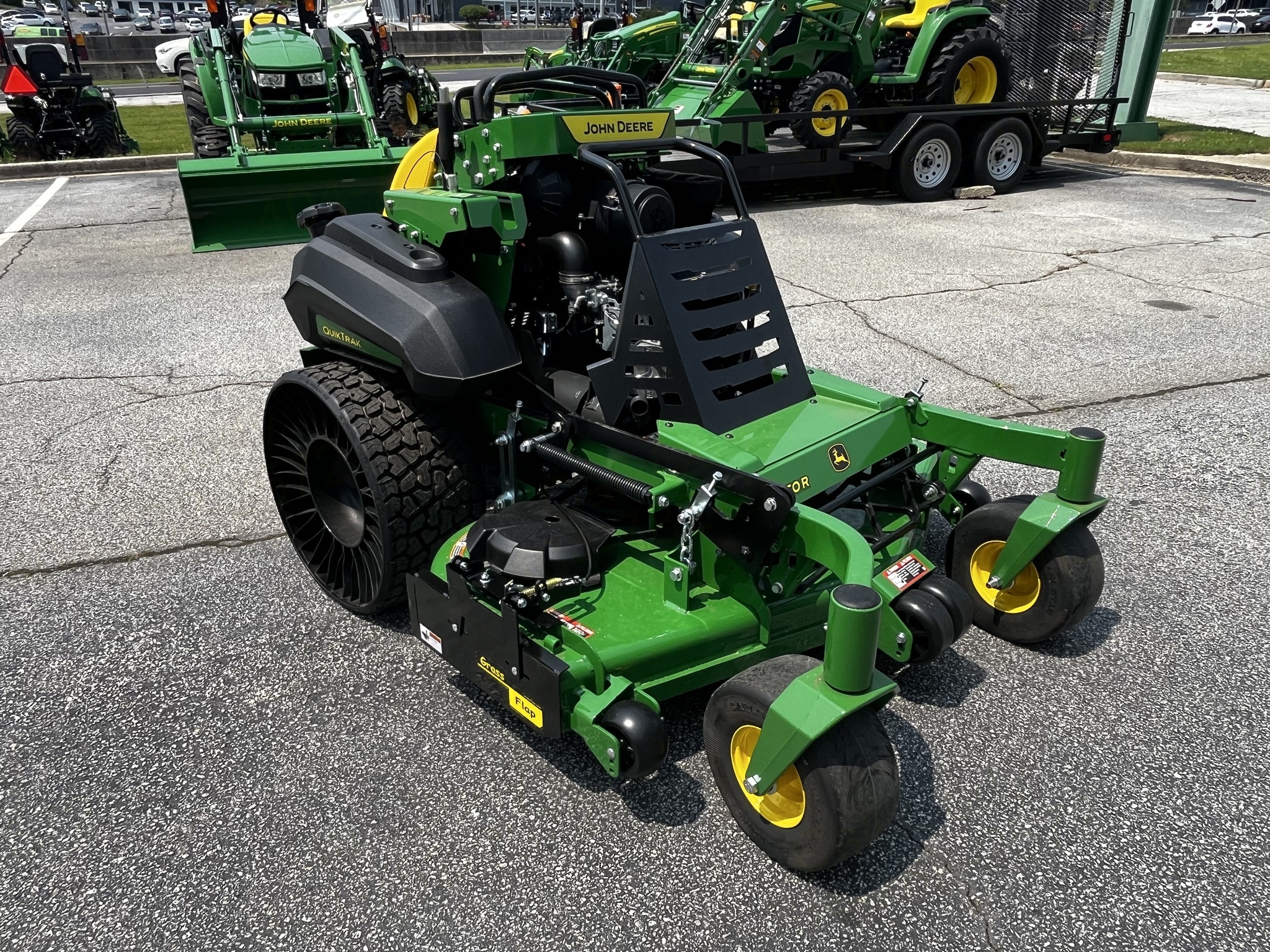 2025 John Deere Q850R W GRASSFLAP Image 1