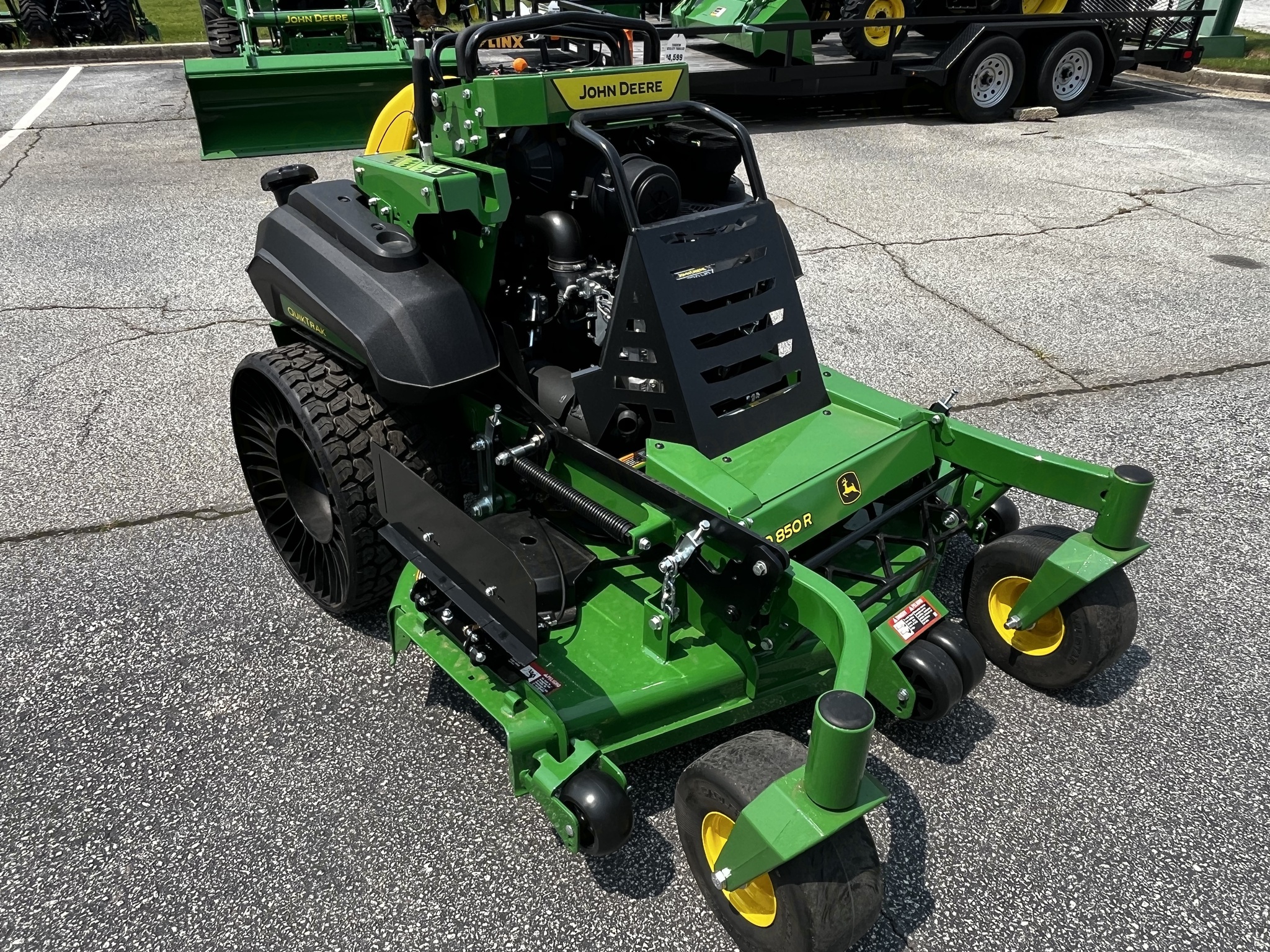 2025 John Deere Q850R W GRASSFLAP Image 5