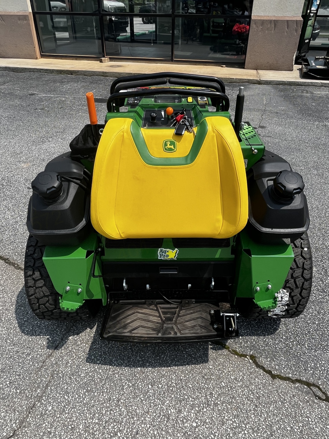 2025 John Deere Q850R W GRASSFLAP Image 3