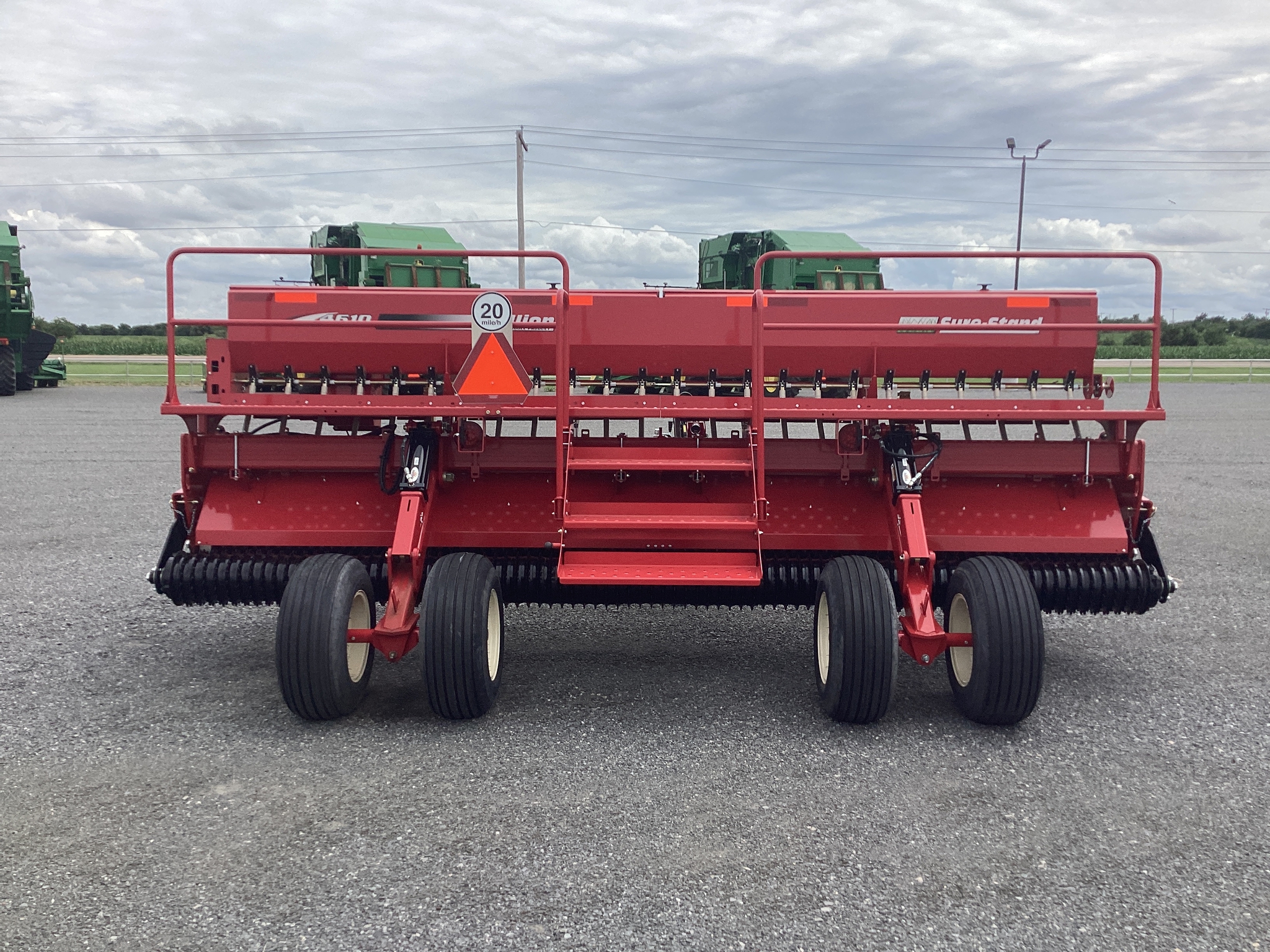 2023 Brillion 4610SS-16 Image 6
