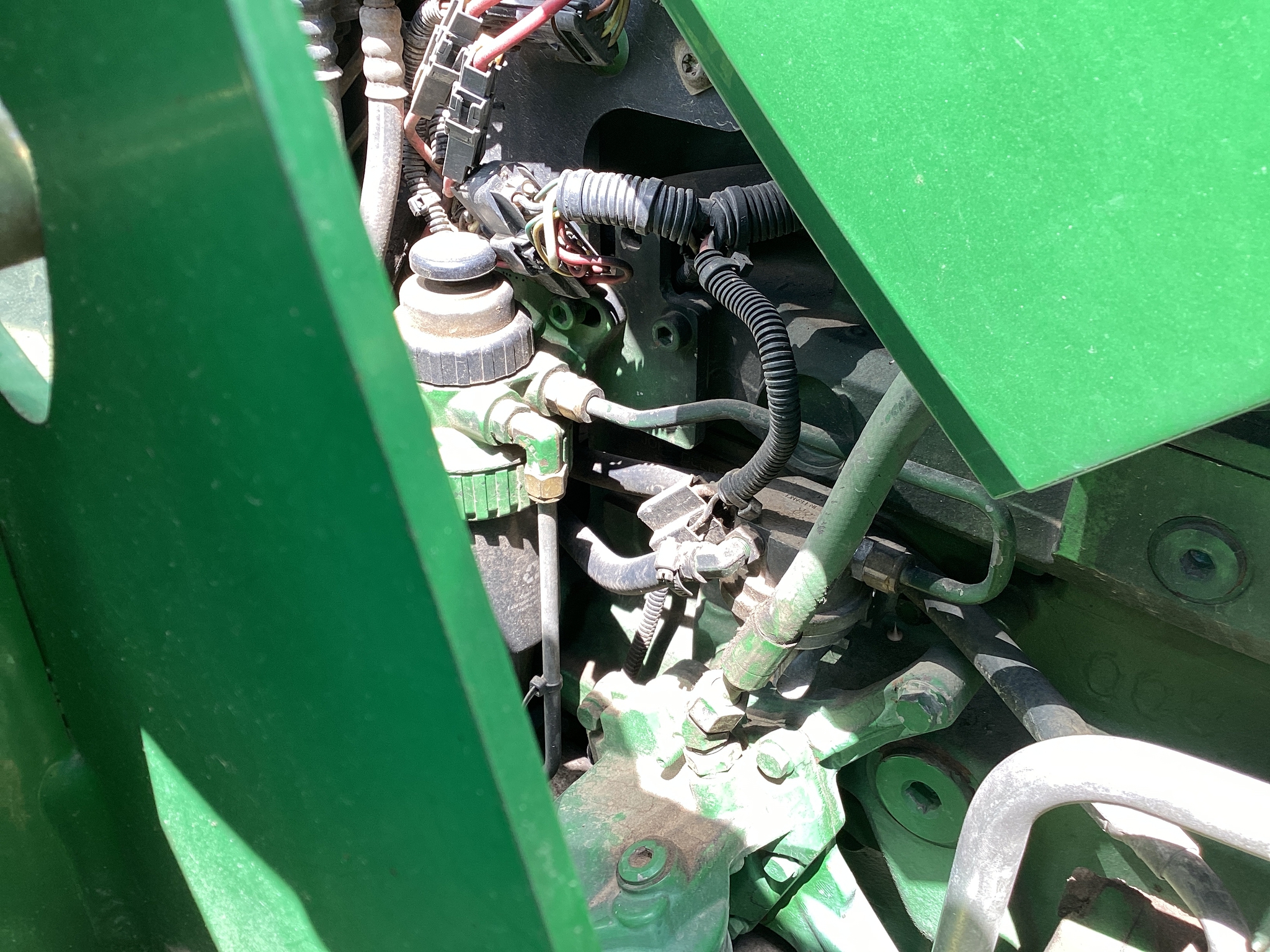 2013 John Deere 5083E Image 20