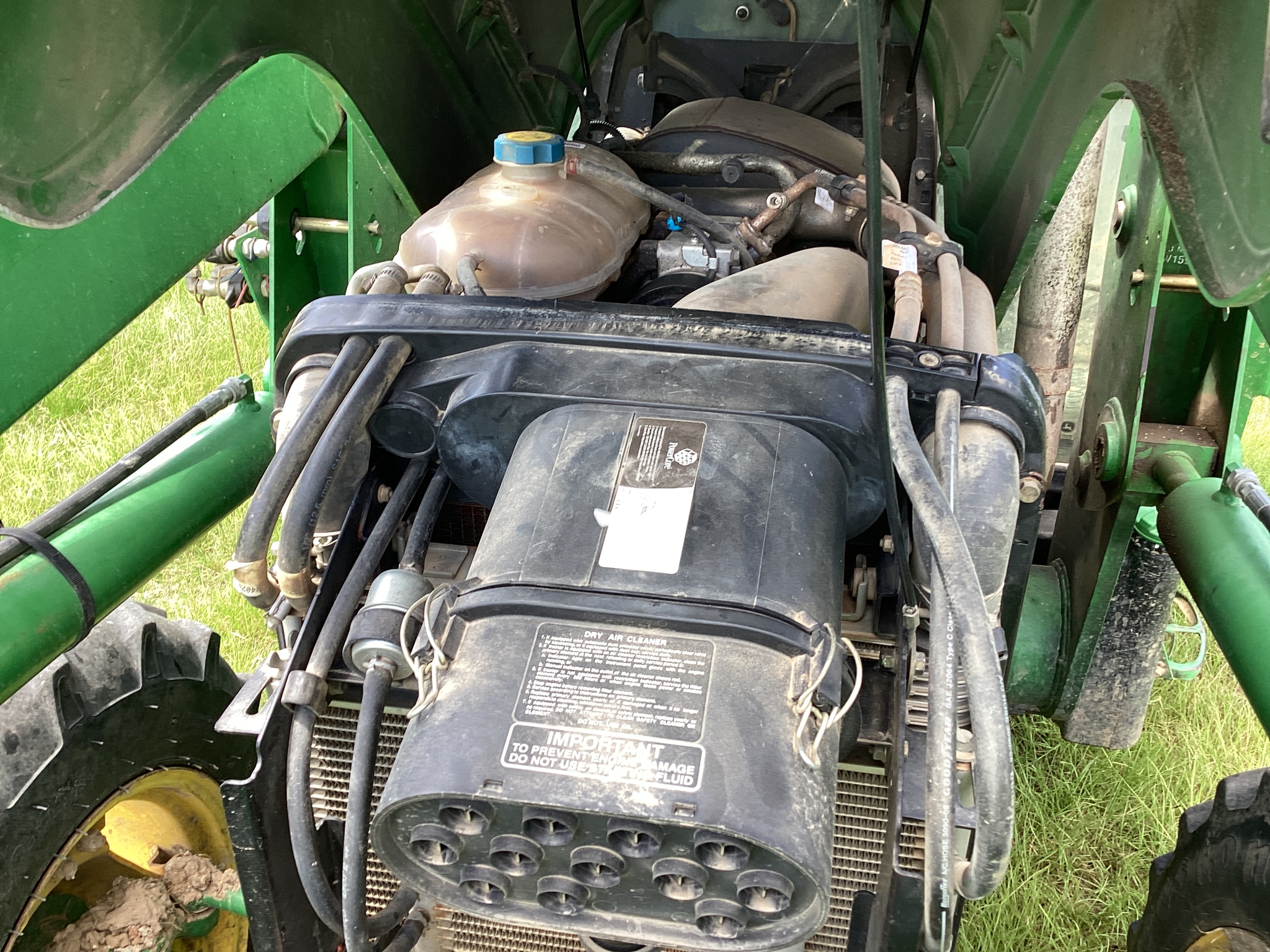 2013 John Deere 5083E Image 21