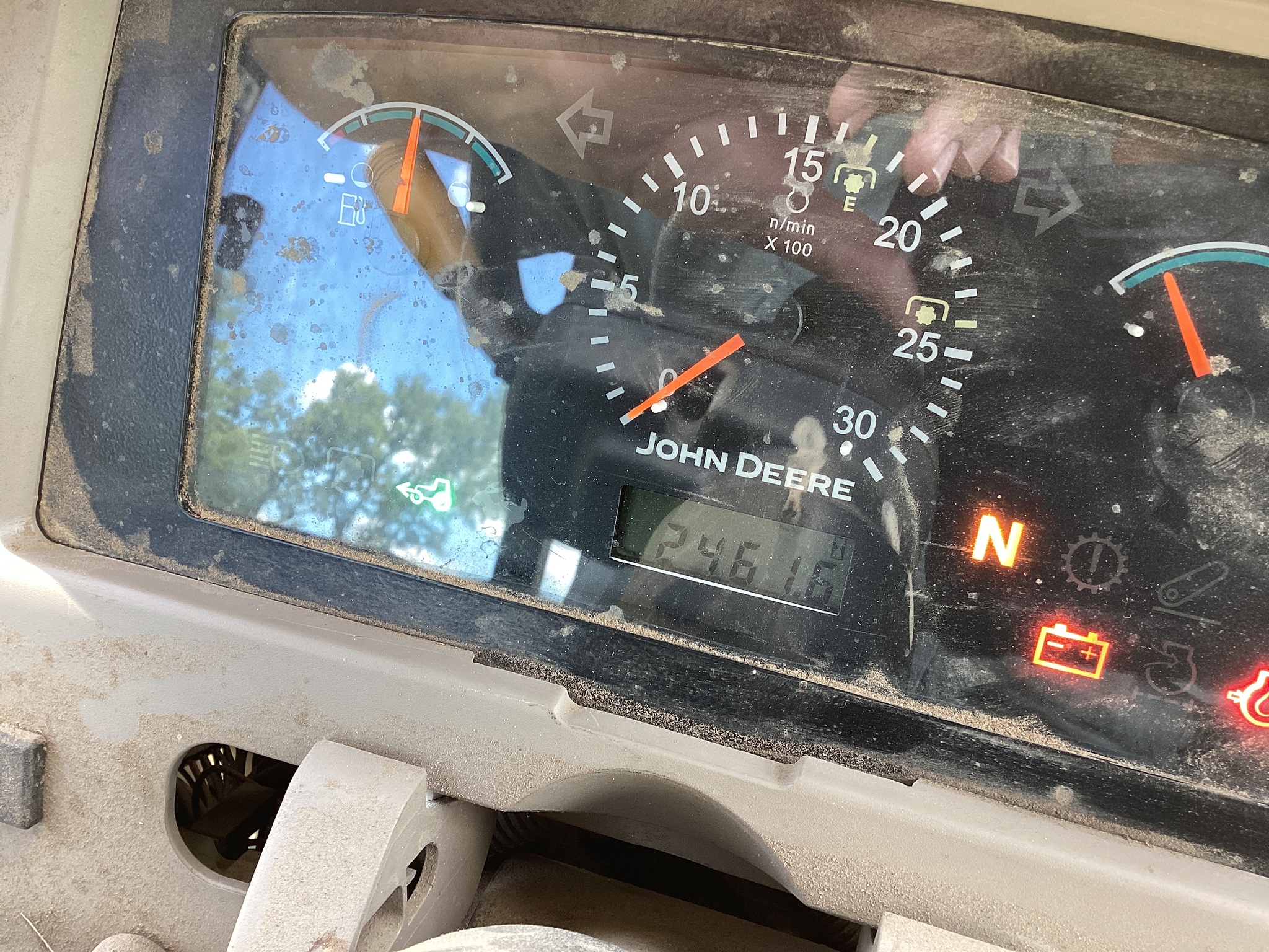 2013 John Deere 5083E Image 5