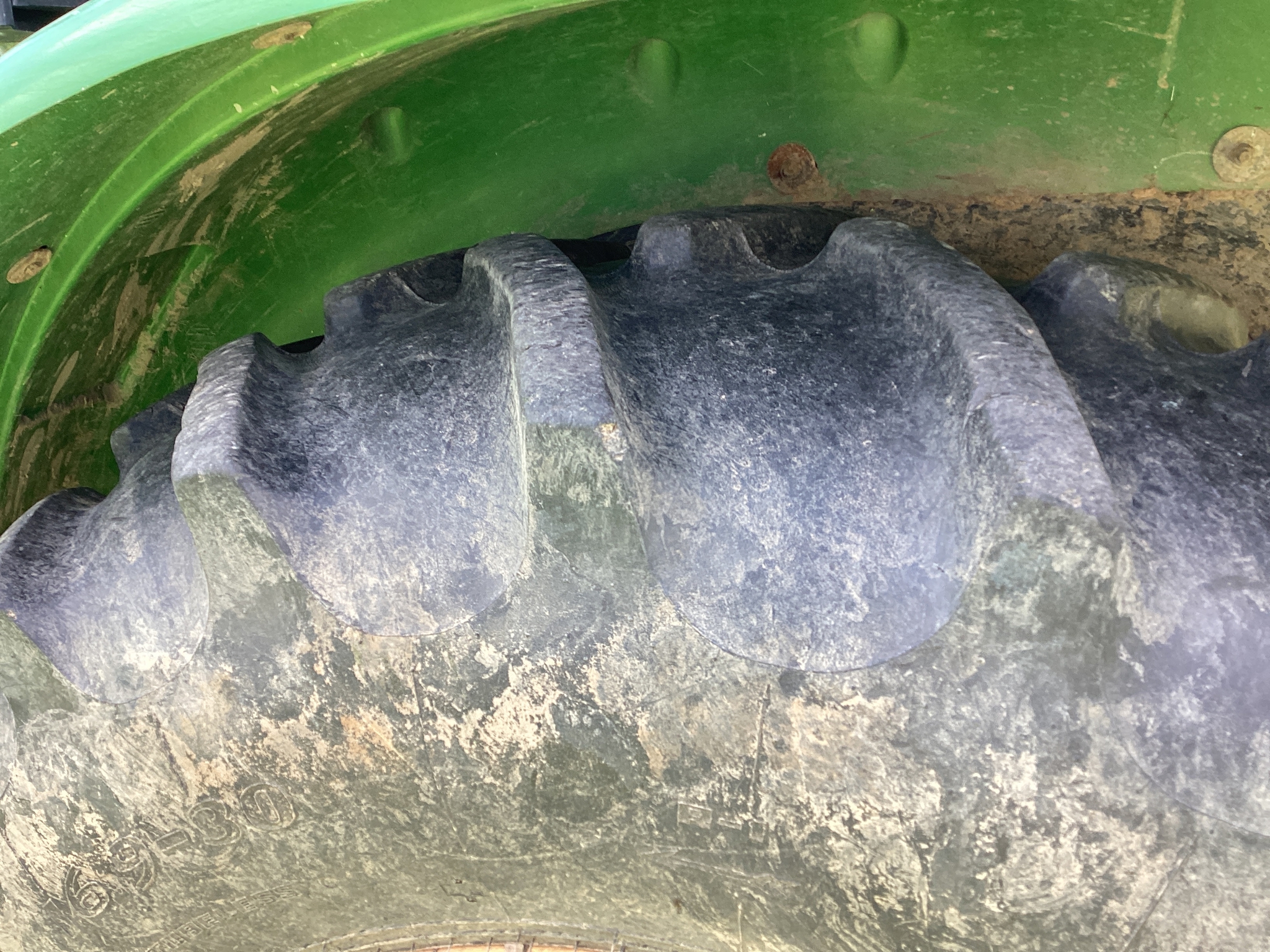 2013 John Deere 5083E Image 28