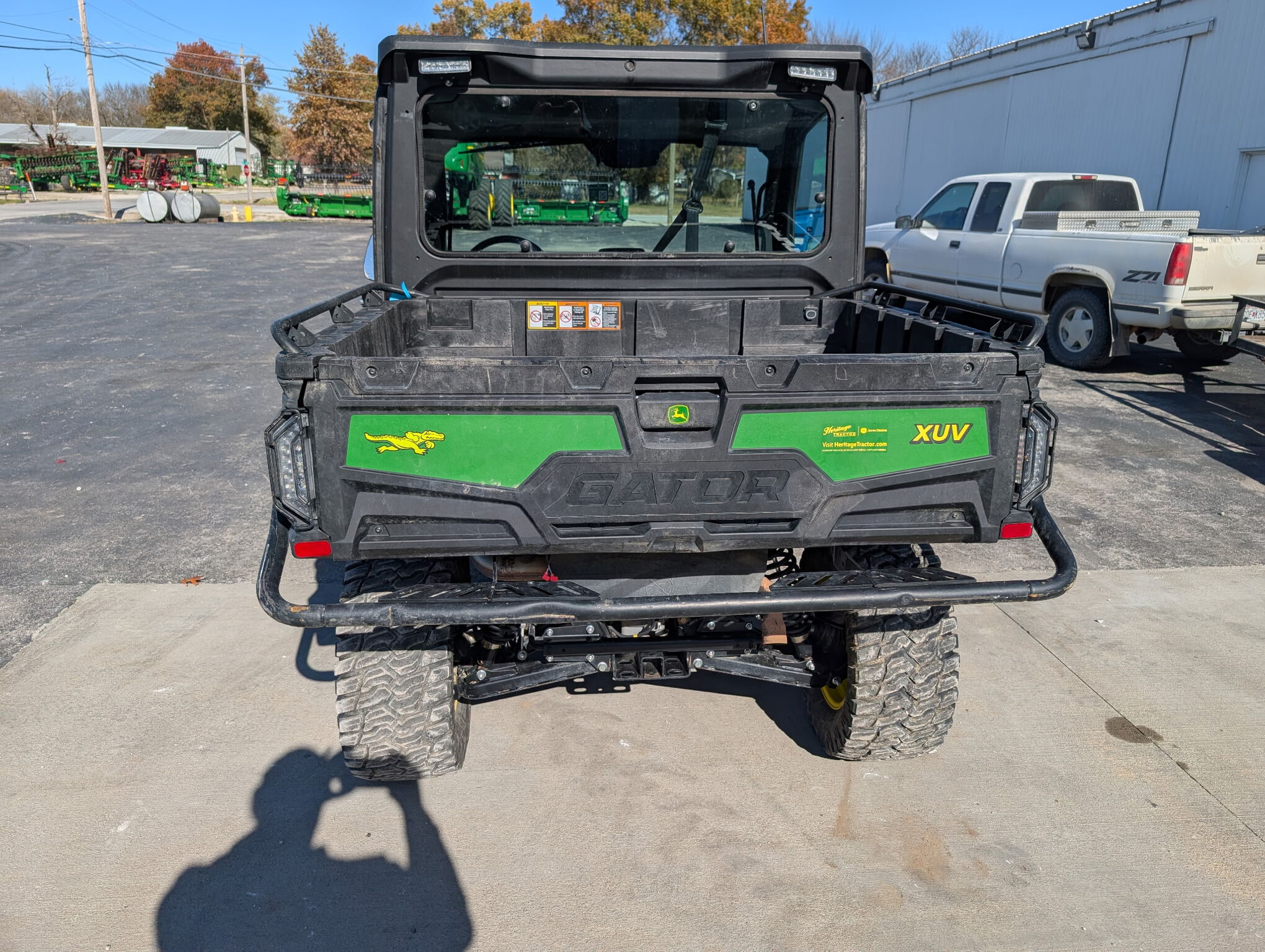  2025 John Deere XUV 845M at Heritage Tractor in Lamar, MO