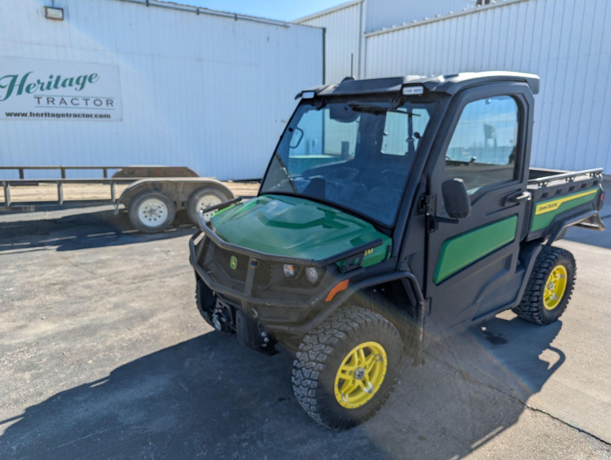  2025 John Deere XUV 845M at Heritage Tractor in Lamar, MO