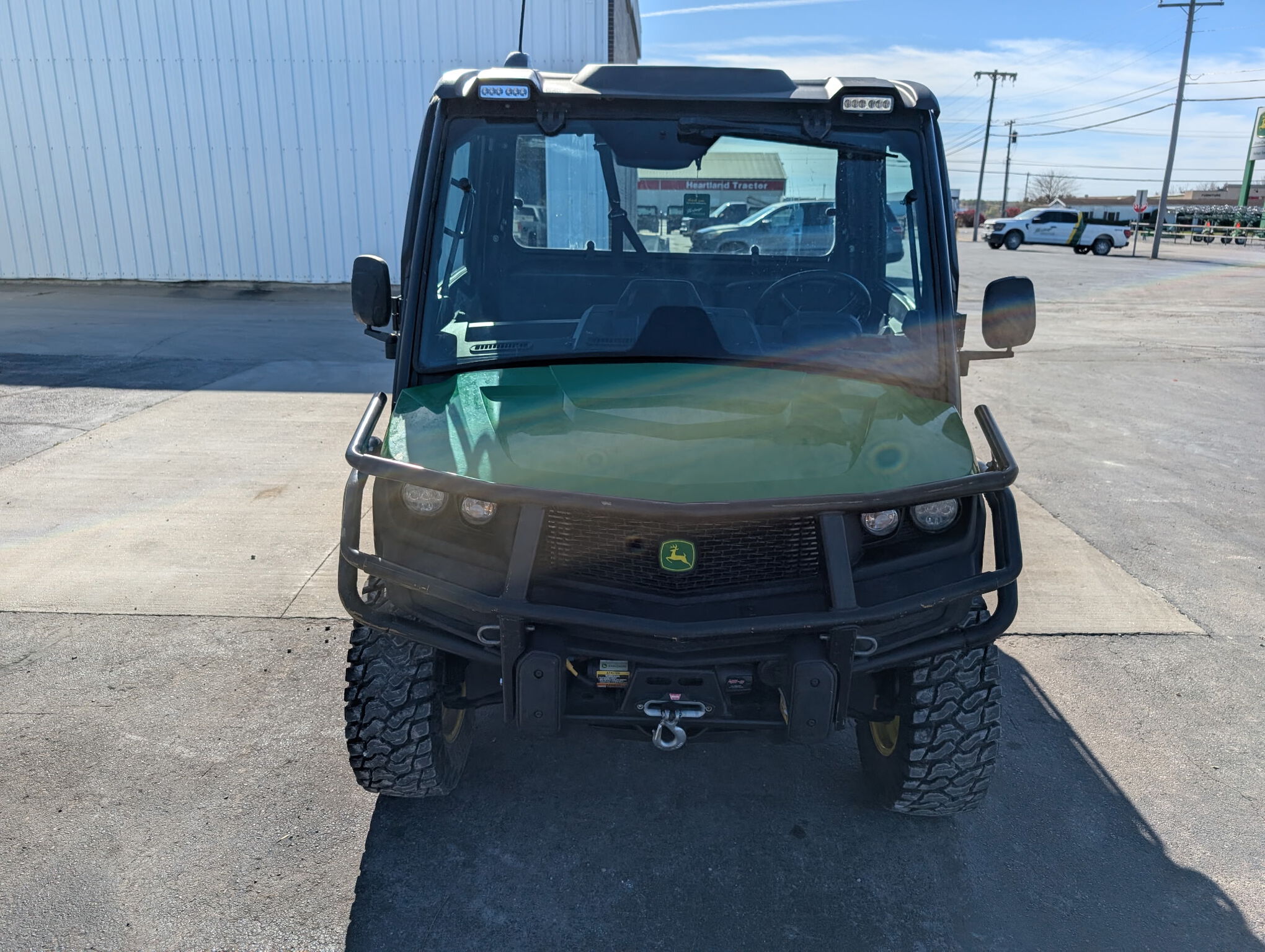  2025 John Deere XUV 845M at Heritage Tractor in Lamar, MO
