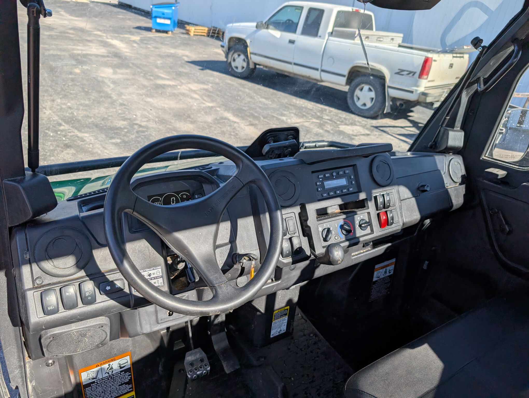  2025 John Deere XUV 845M at Heritage Tractor in Lamar, MO