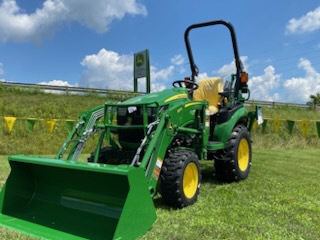 2025 John Deere 2025R Image 1