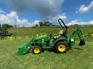 2025 John Deere 2025R Image 2