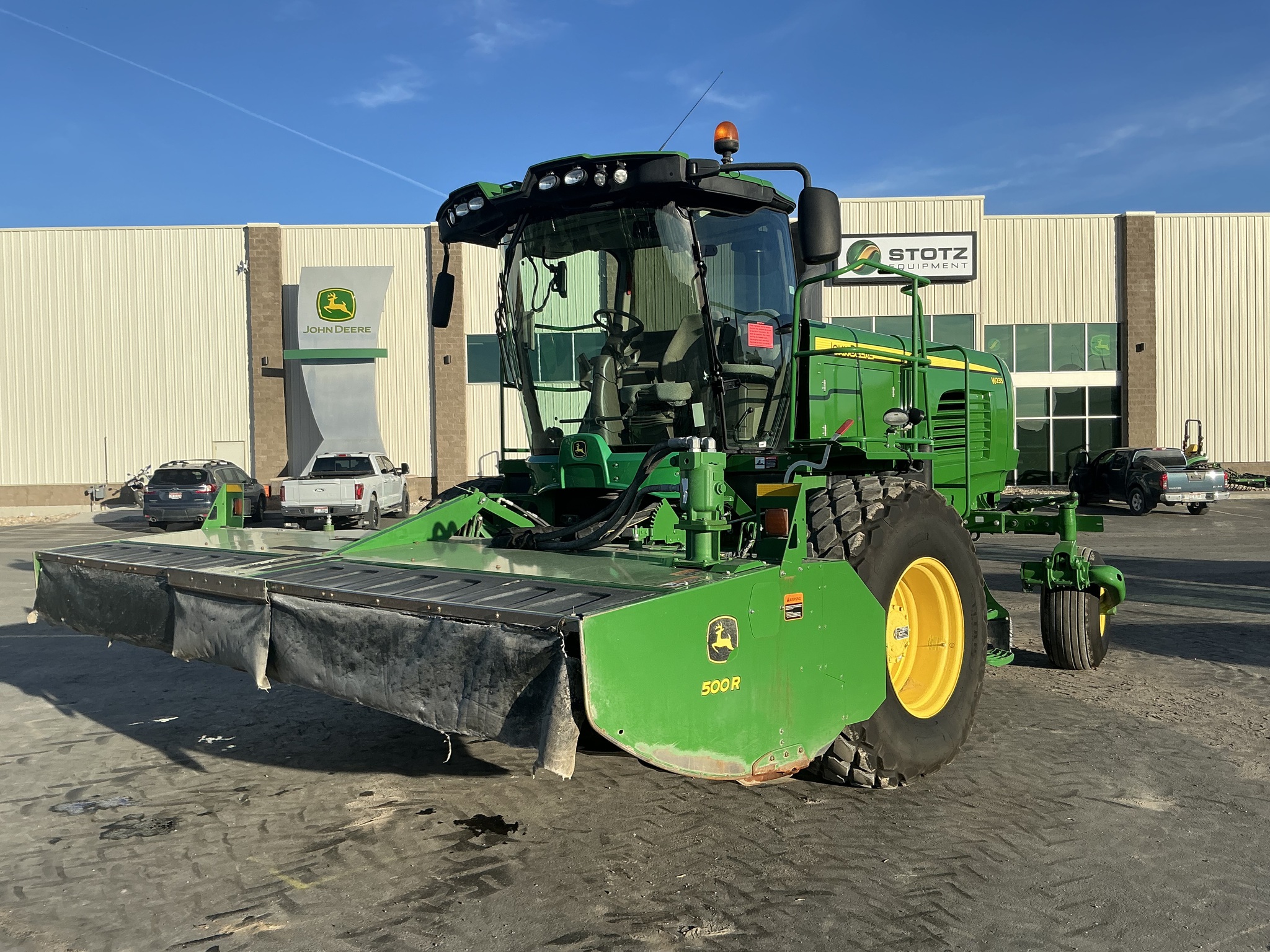2020 John Deere W235 Image 1