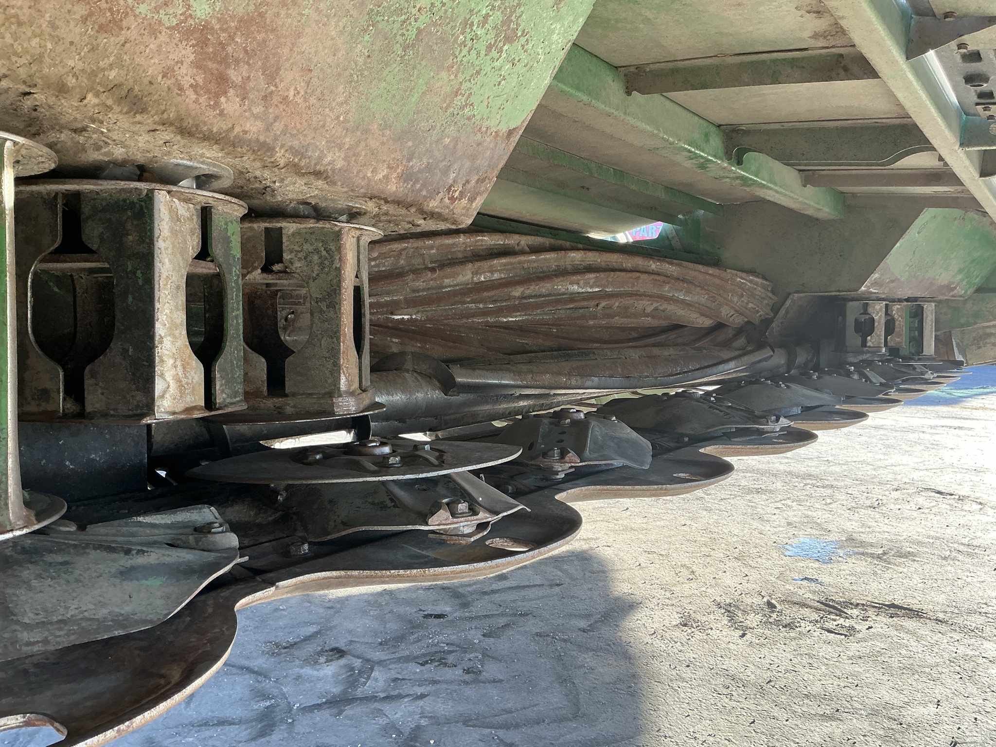 2020 John Deere W235 Image 9