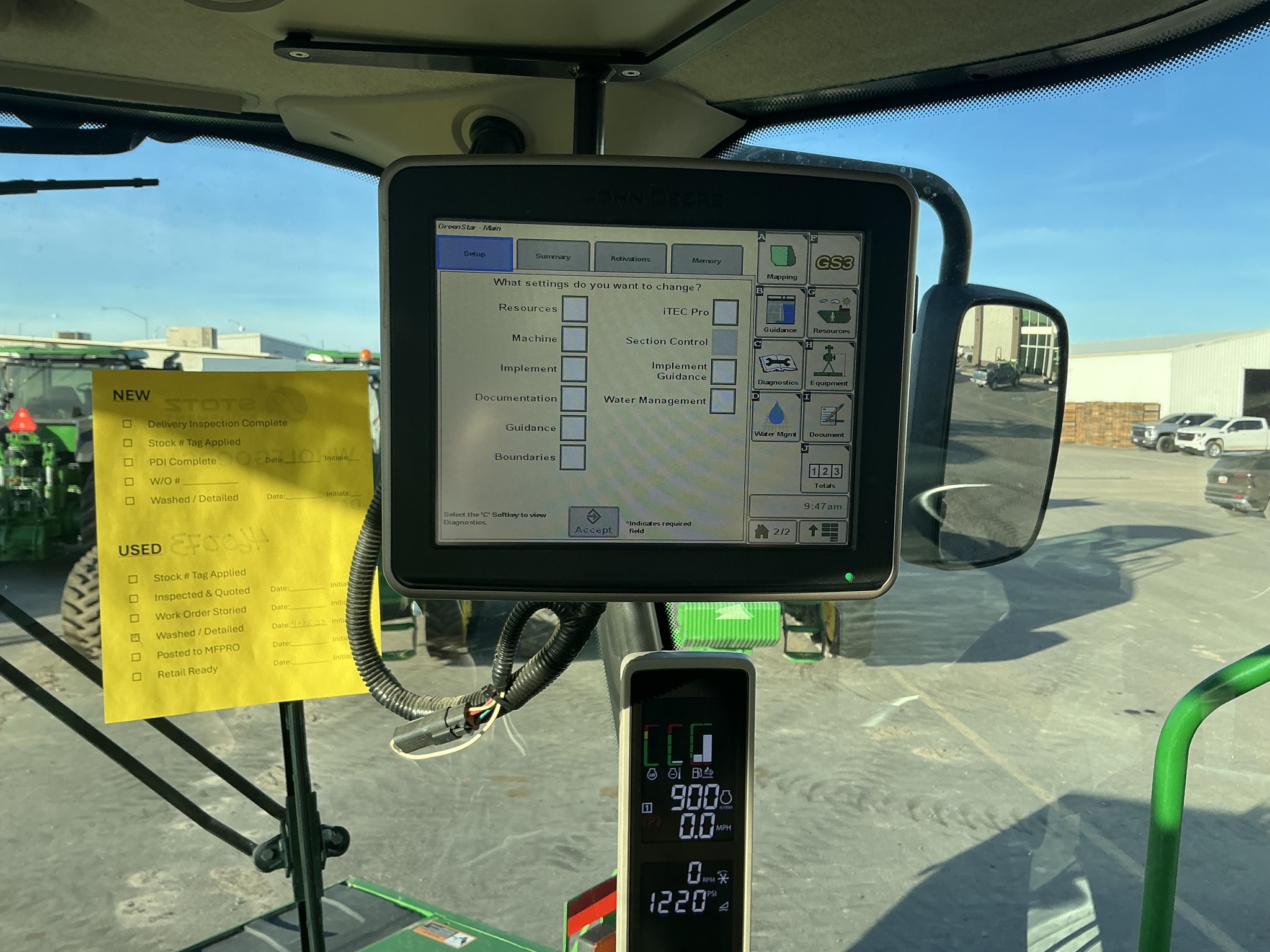 2020 John Deere W235 Image 30