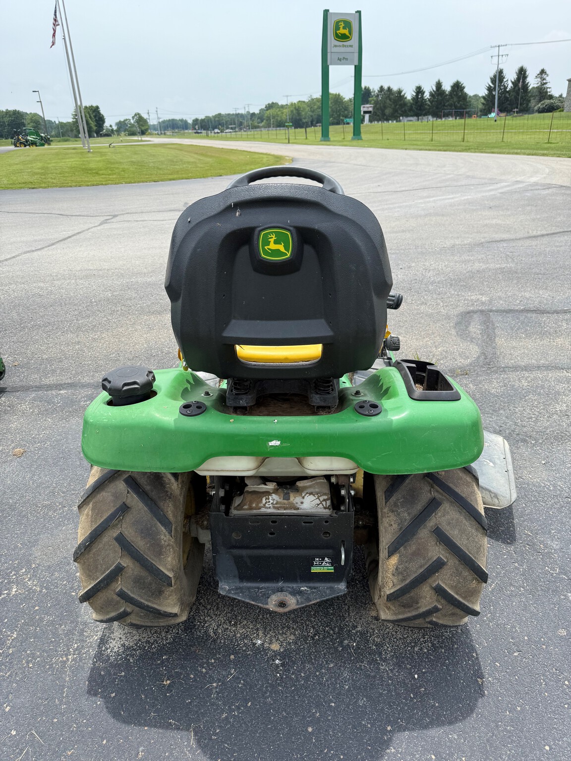 2015 John Deere X310 Image 3