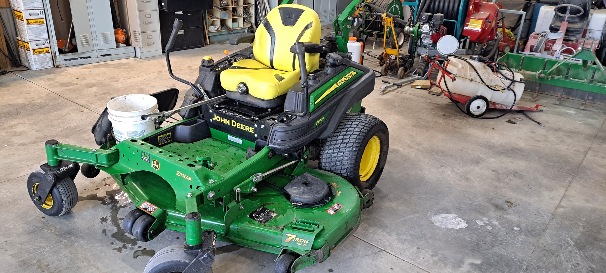 2018 John Deere Z970R Image 1