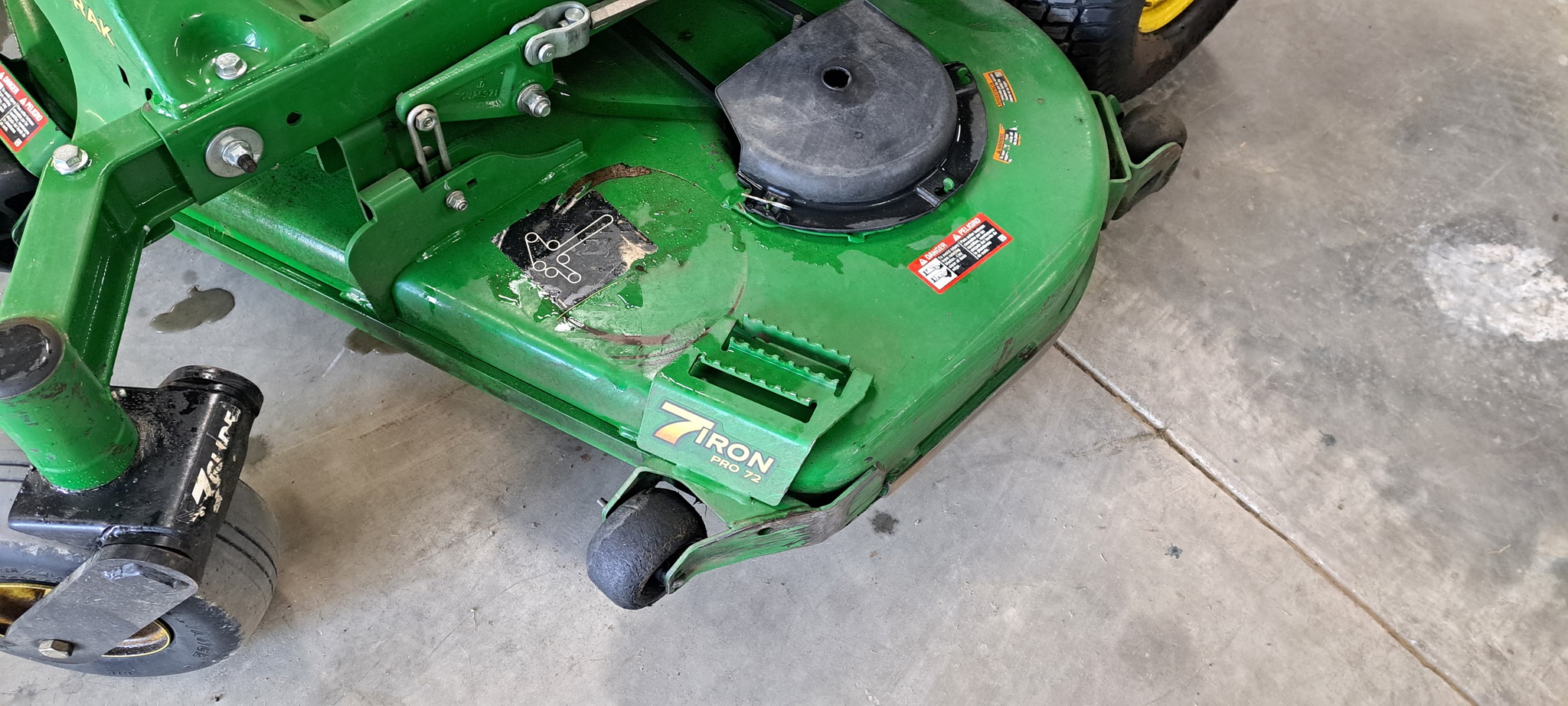 2018 John Deere Z970R Image 8