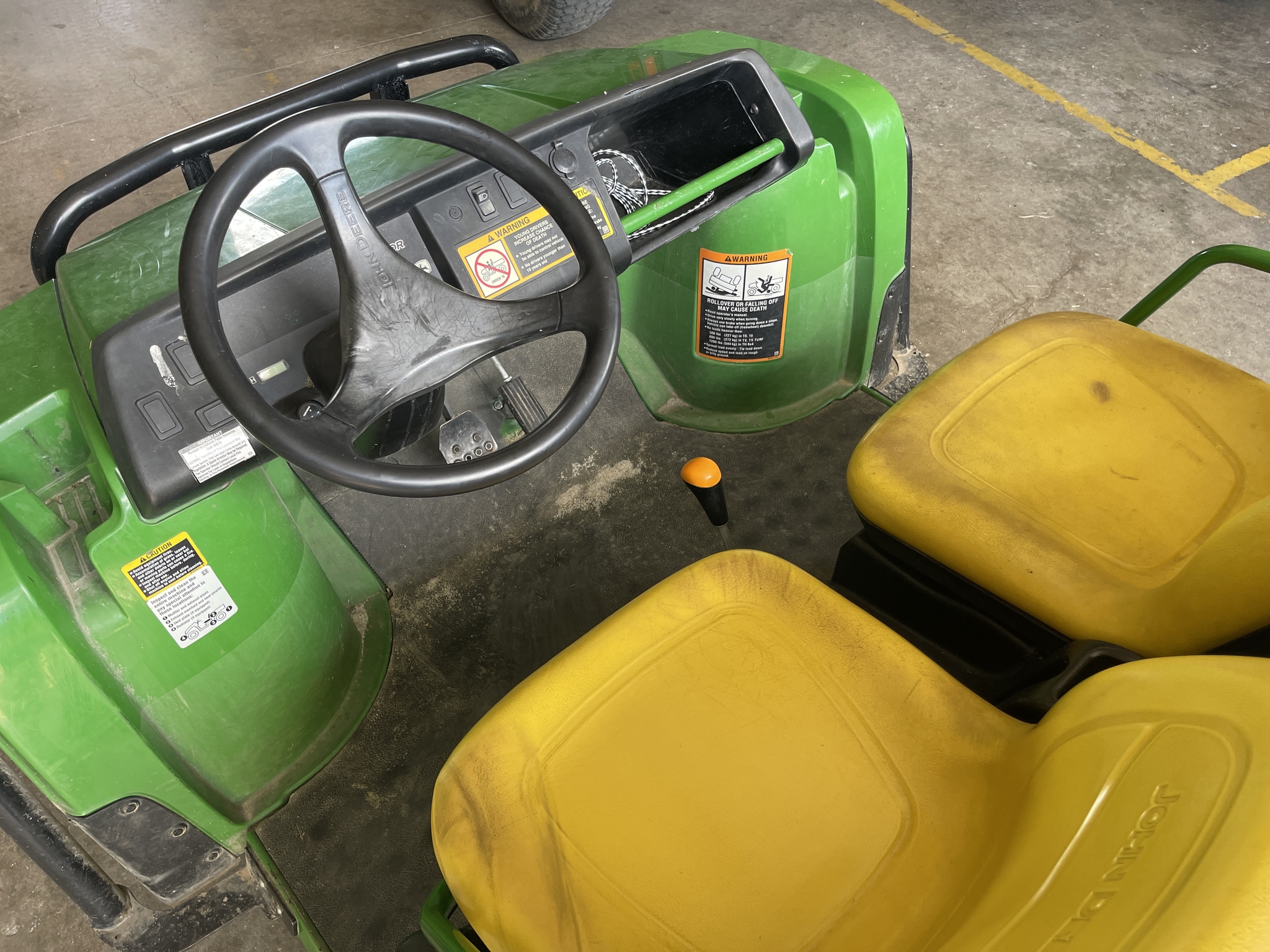 2021 John Deere Tx Turf Image 13