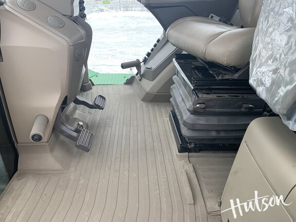 Photo of 2024 John Deere 9RX 640