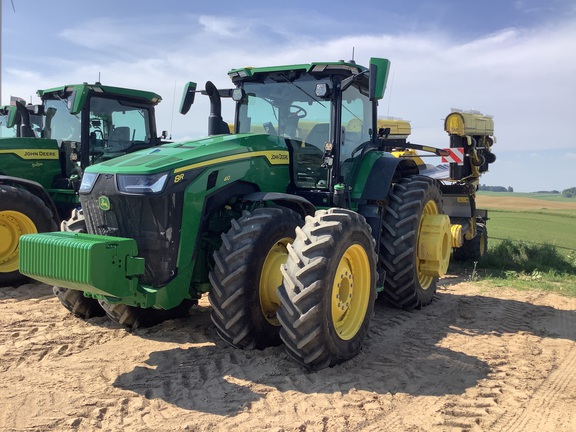 Photo of 2024 John Deere 8R 410
