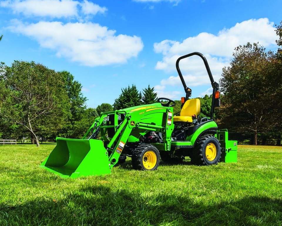 2024 John Deere 1023E Image 1