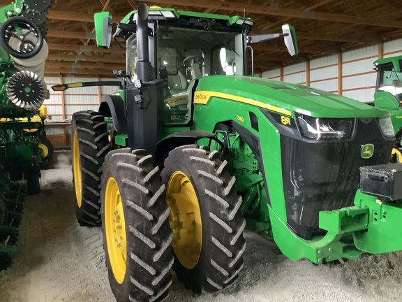 2025 John-Deere 8R 340