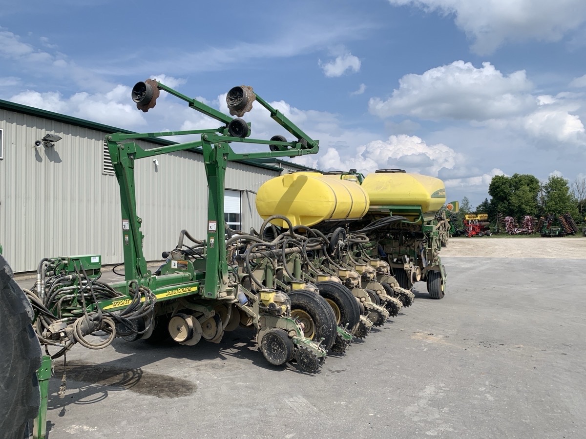 2011 John Deere 1770NT CCS Image 2