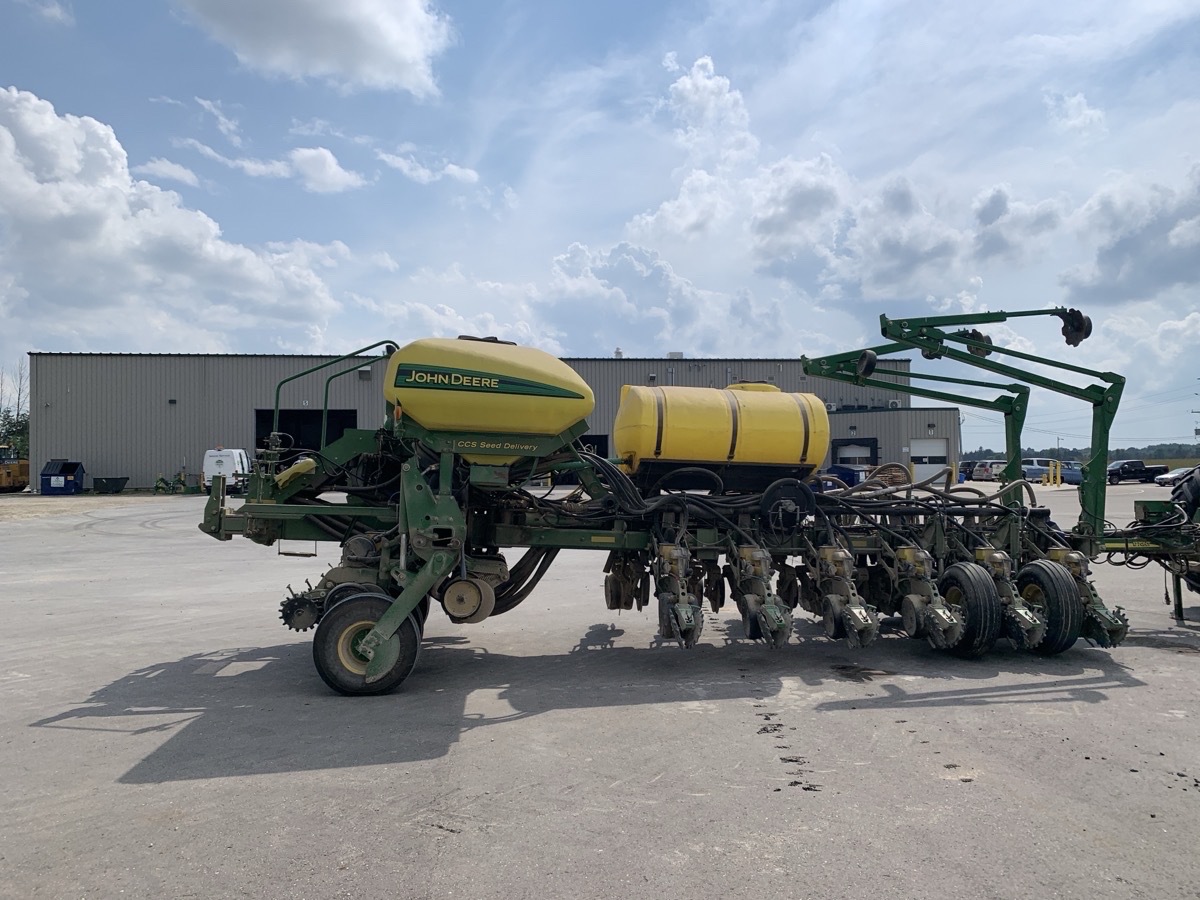 2011 John Deere 1770NT CCS Image 4
