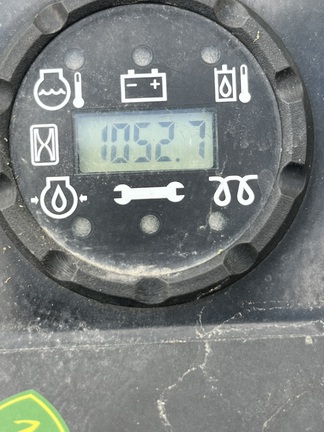 Used 2021 John Deere 2400 PrecisionCut Tri-Plex Greens / Tee  Mower Riding Greens Mowers at Horizon Ag & Turf in Calgary, AB - Photo6