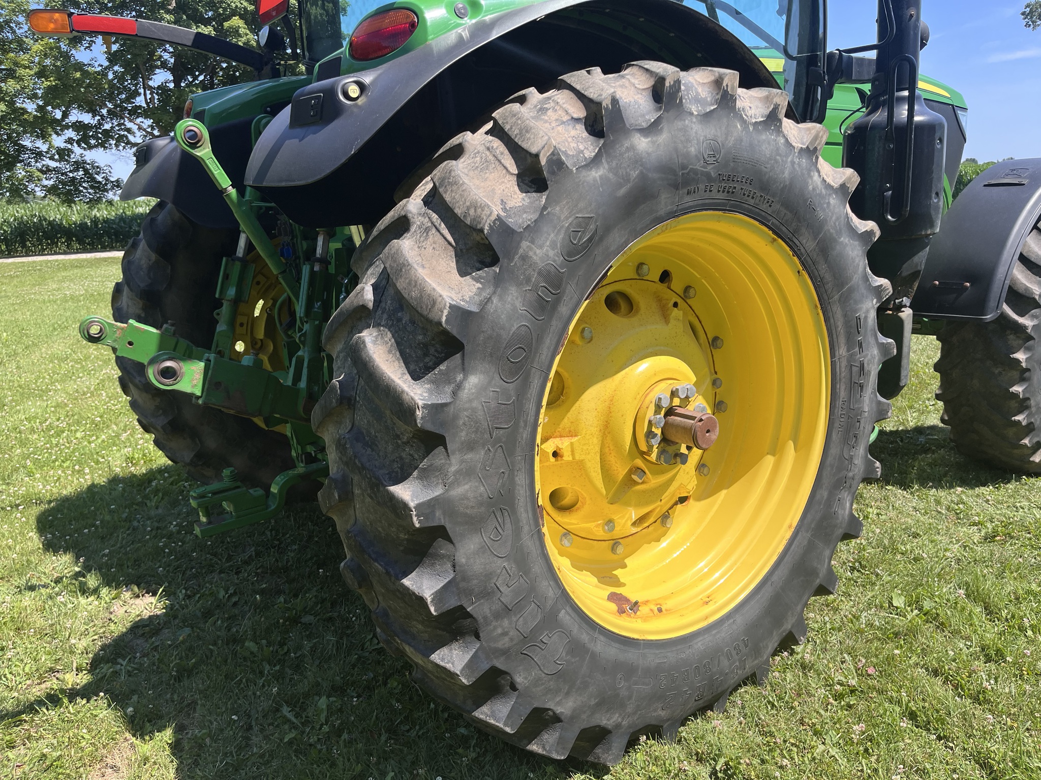 2020 John Deere 6155R Image 10