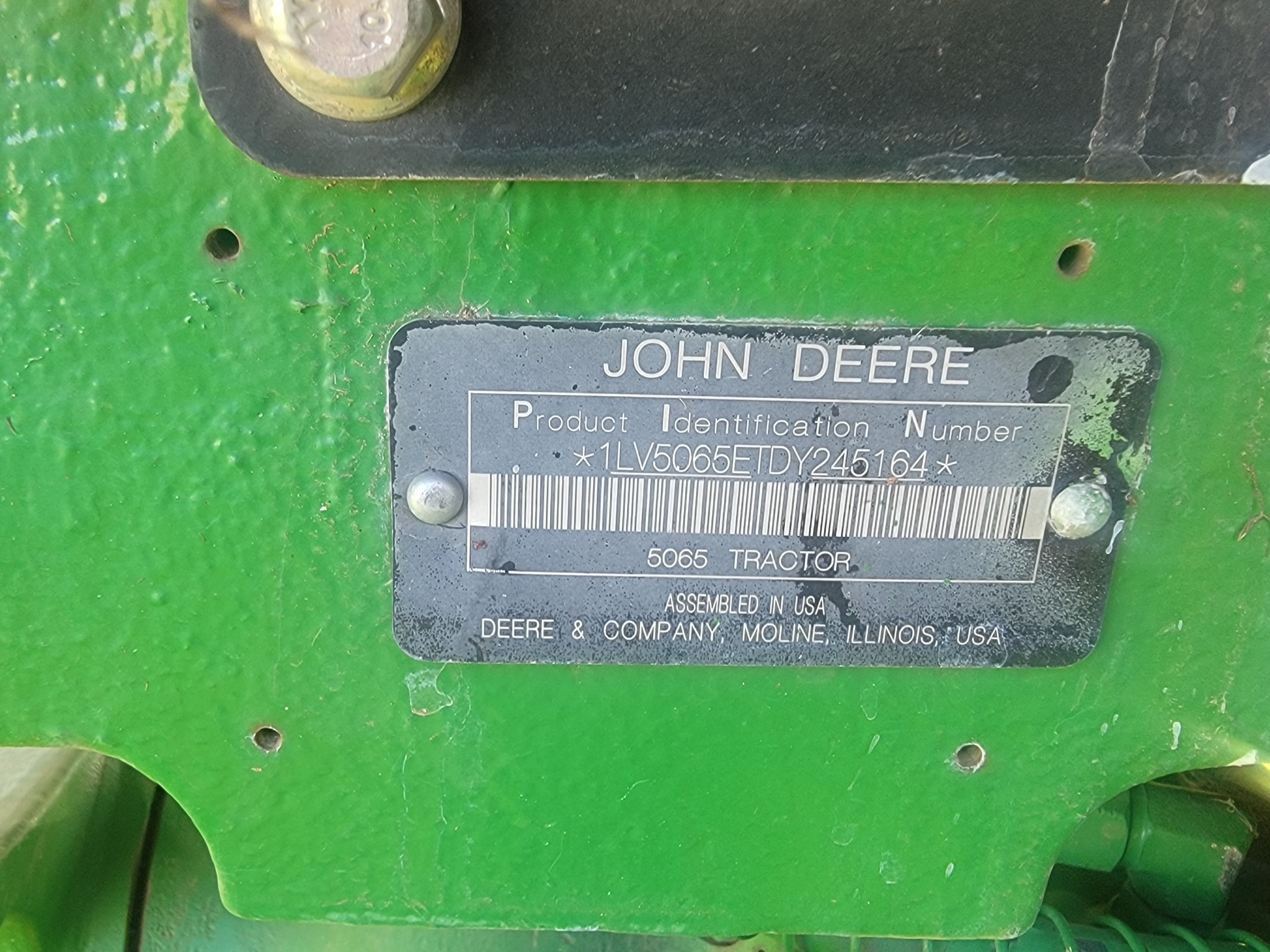 2014 John Deere 5065E Image 7