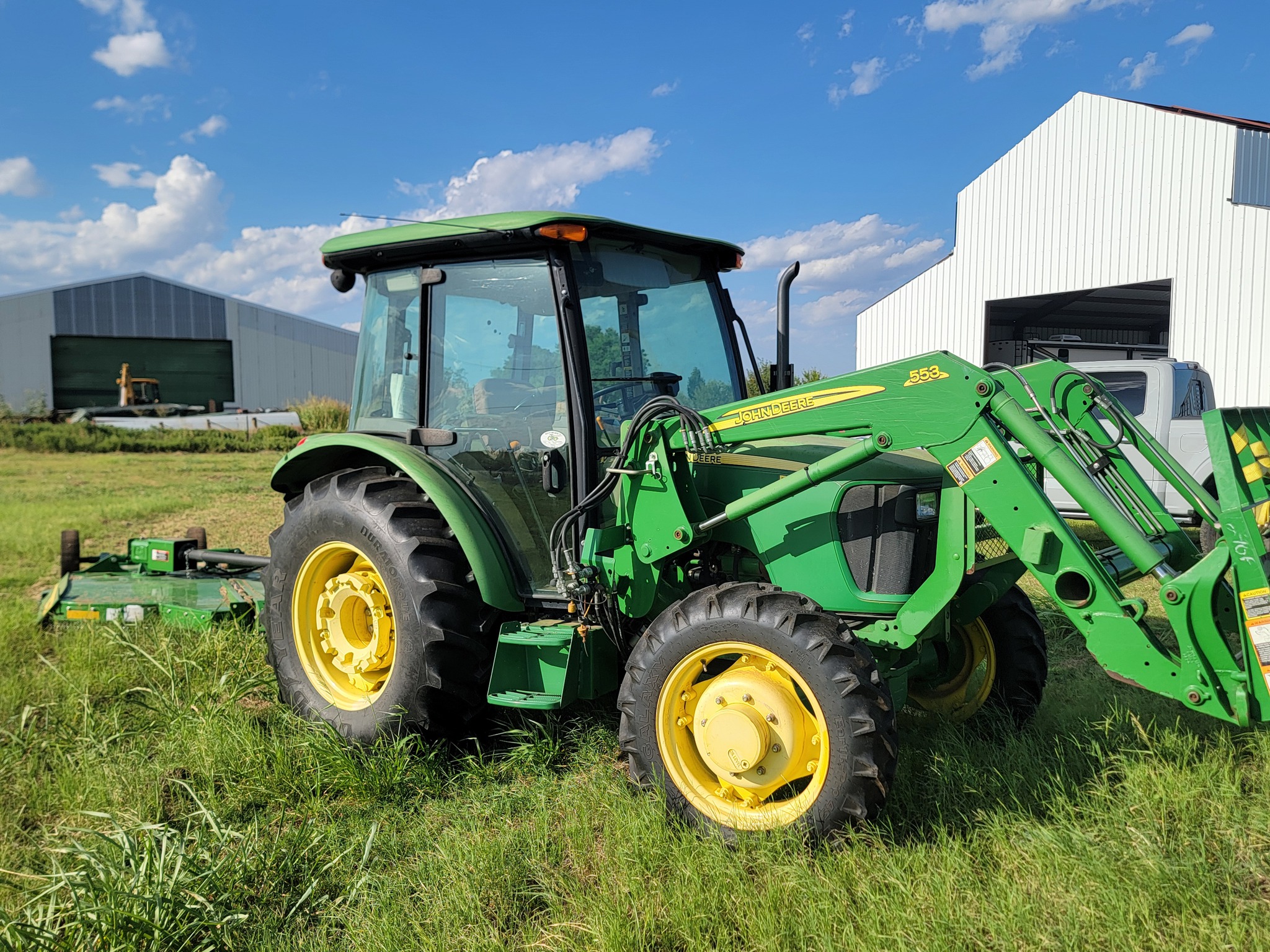 2014 John Deere 5065E Image 3