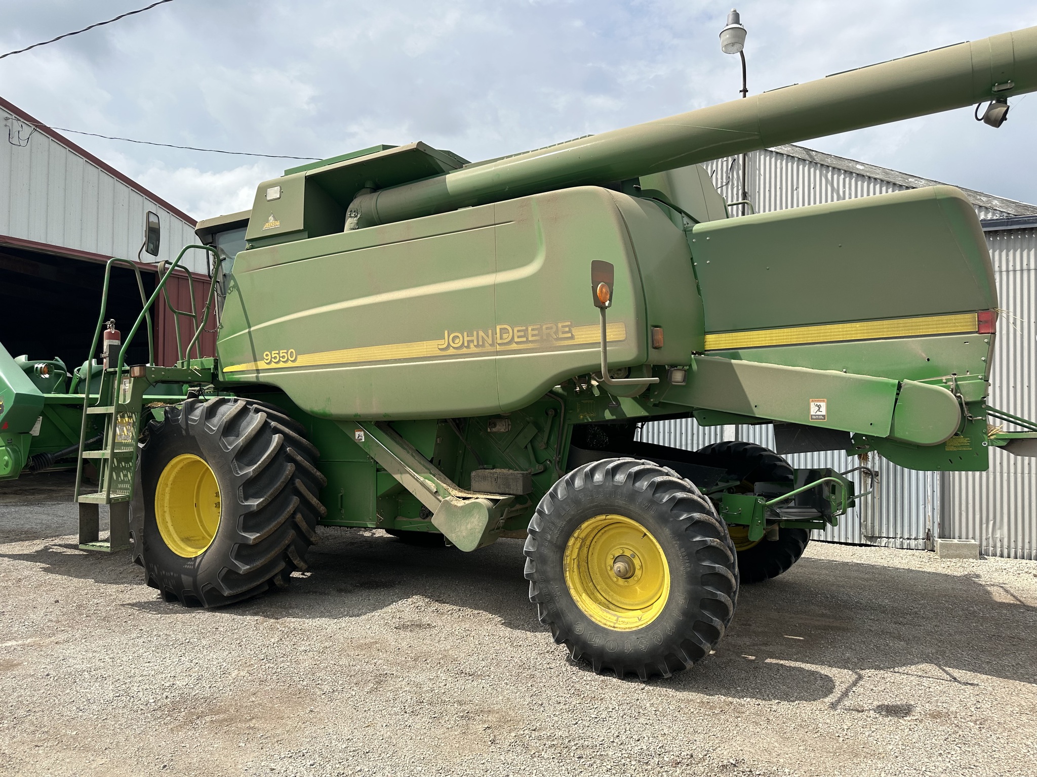 2003 John Deere 9550 Image 2