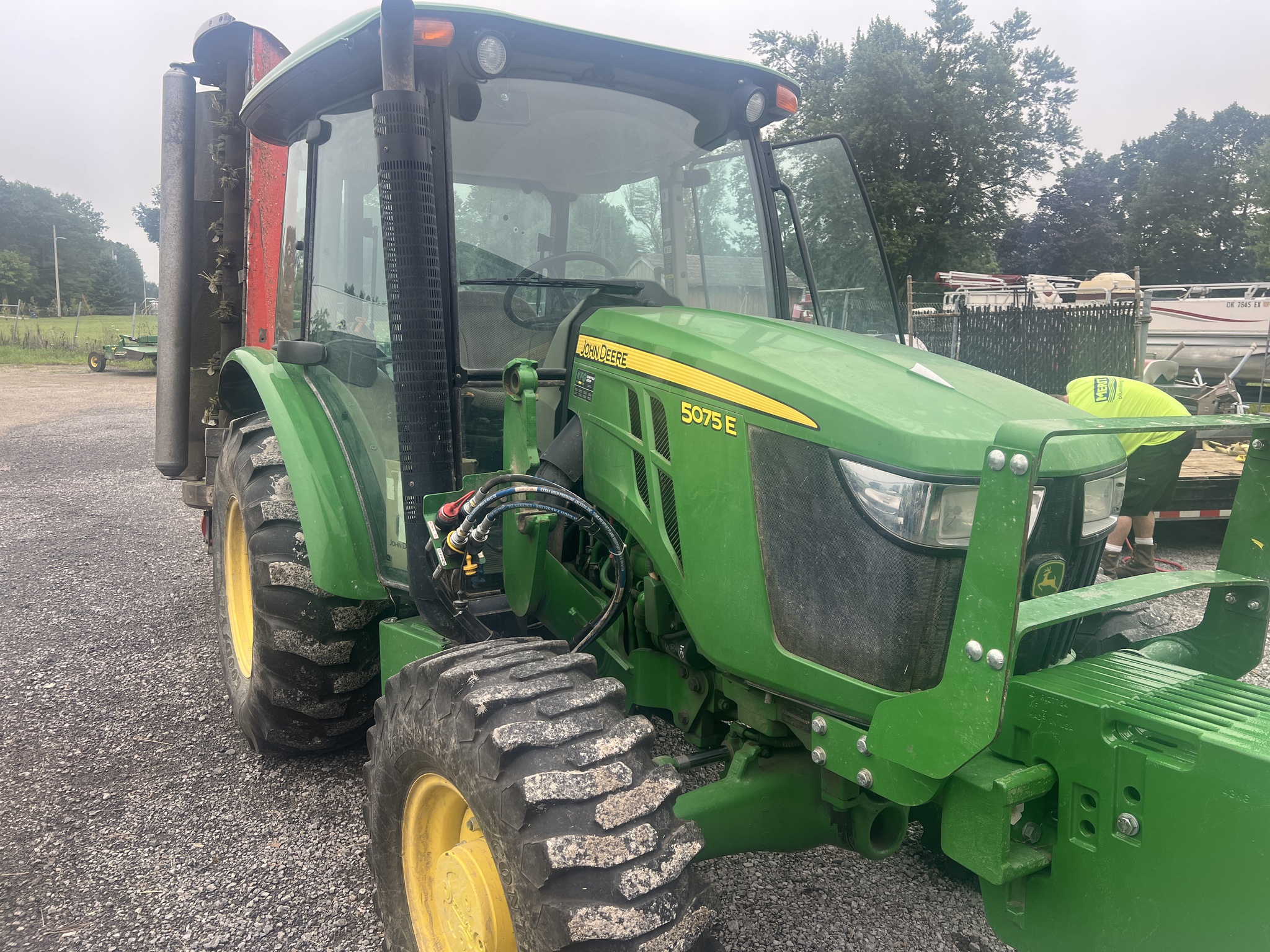2018 John Deere 5075E Image 1