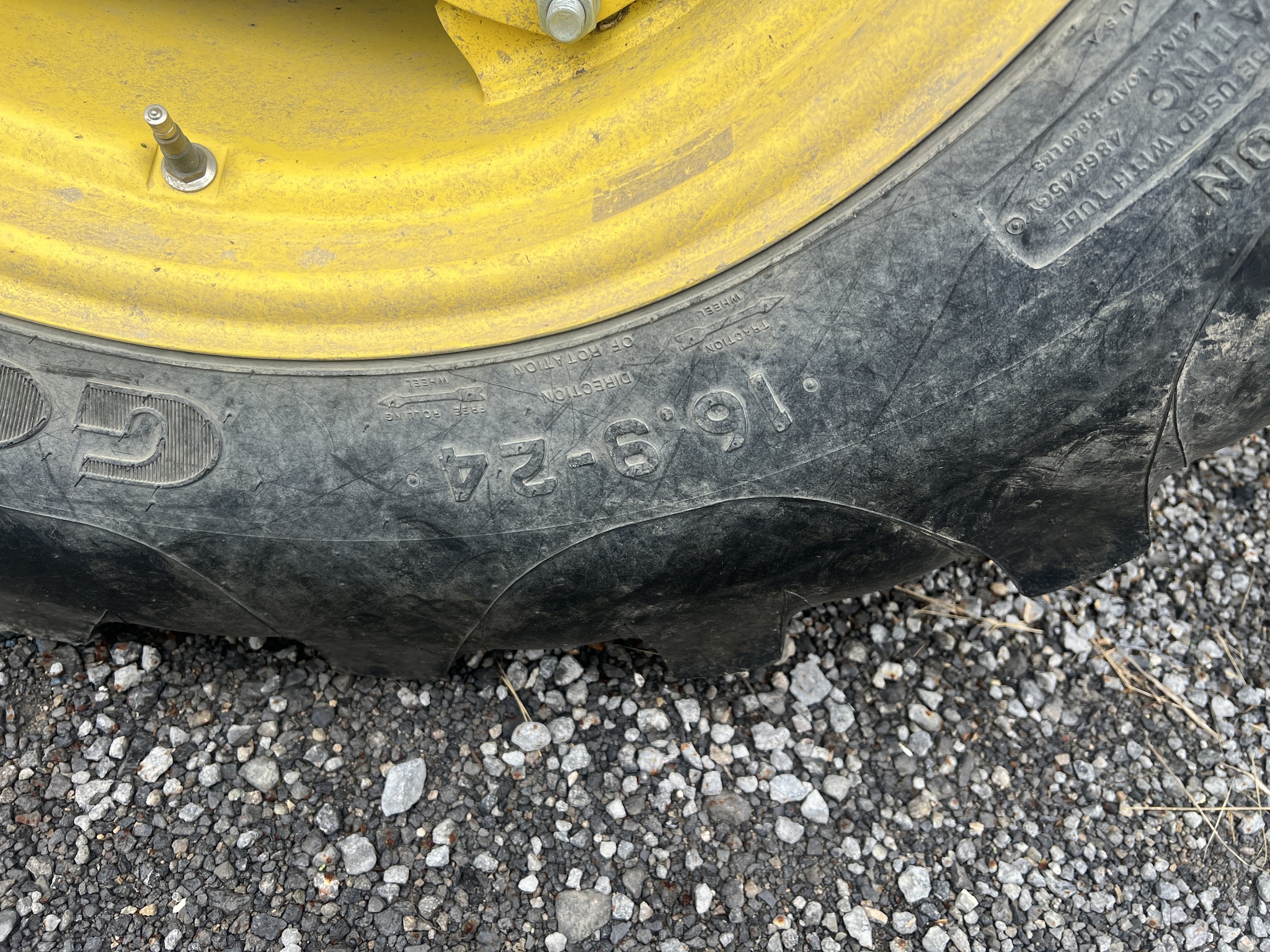 2018 John Deere 5075E Image 12