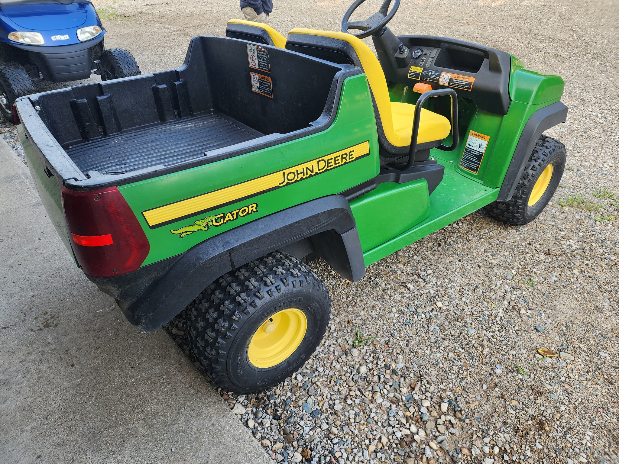 2010 John Deere CX GATOR Image 4