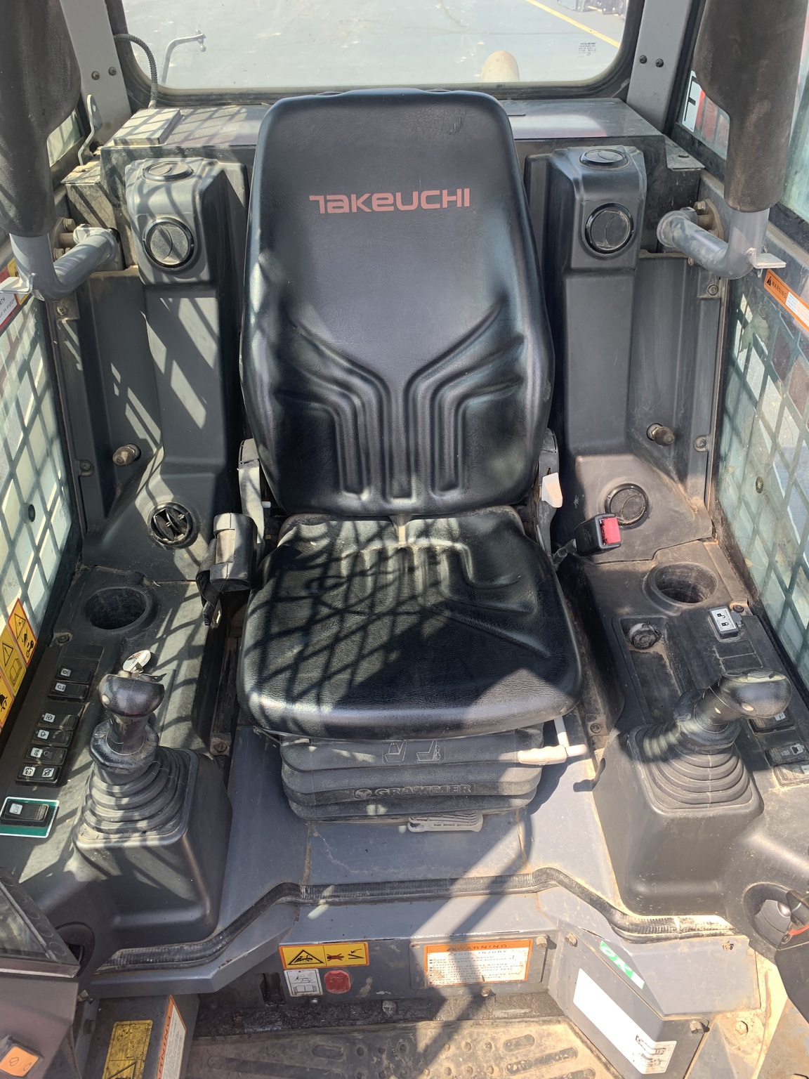 2018 Takeuchi TL10V2 Image 10