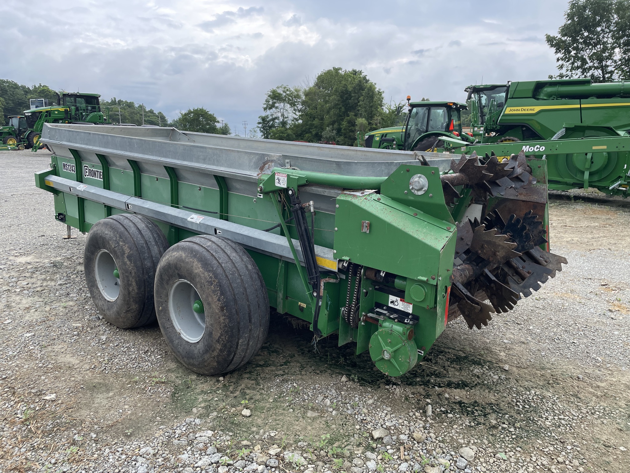 2018 Frontier MS1243 Image 3
