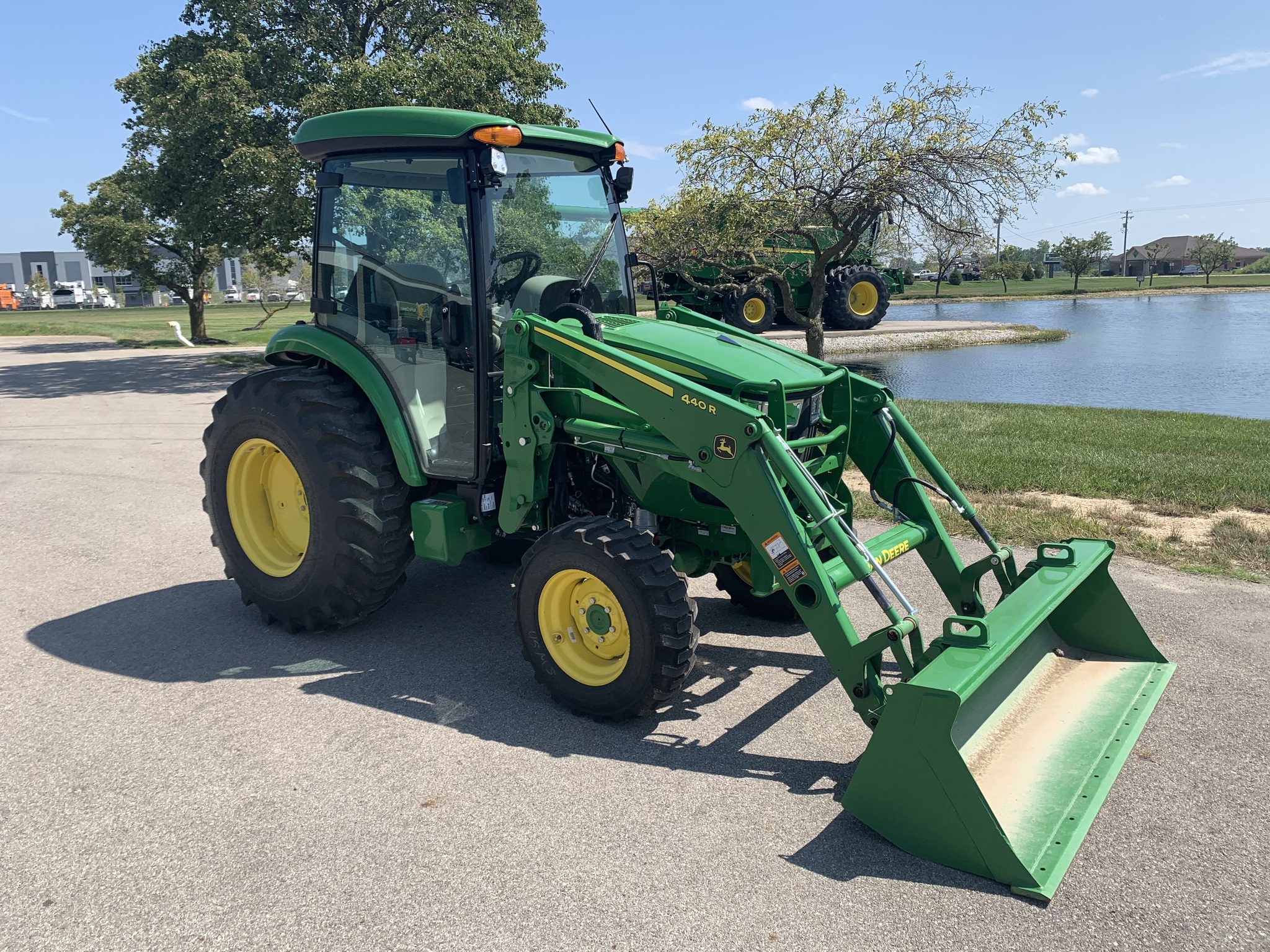 2024 John Deere 4044R Image 4