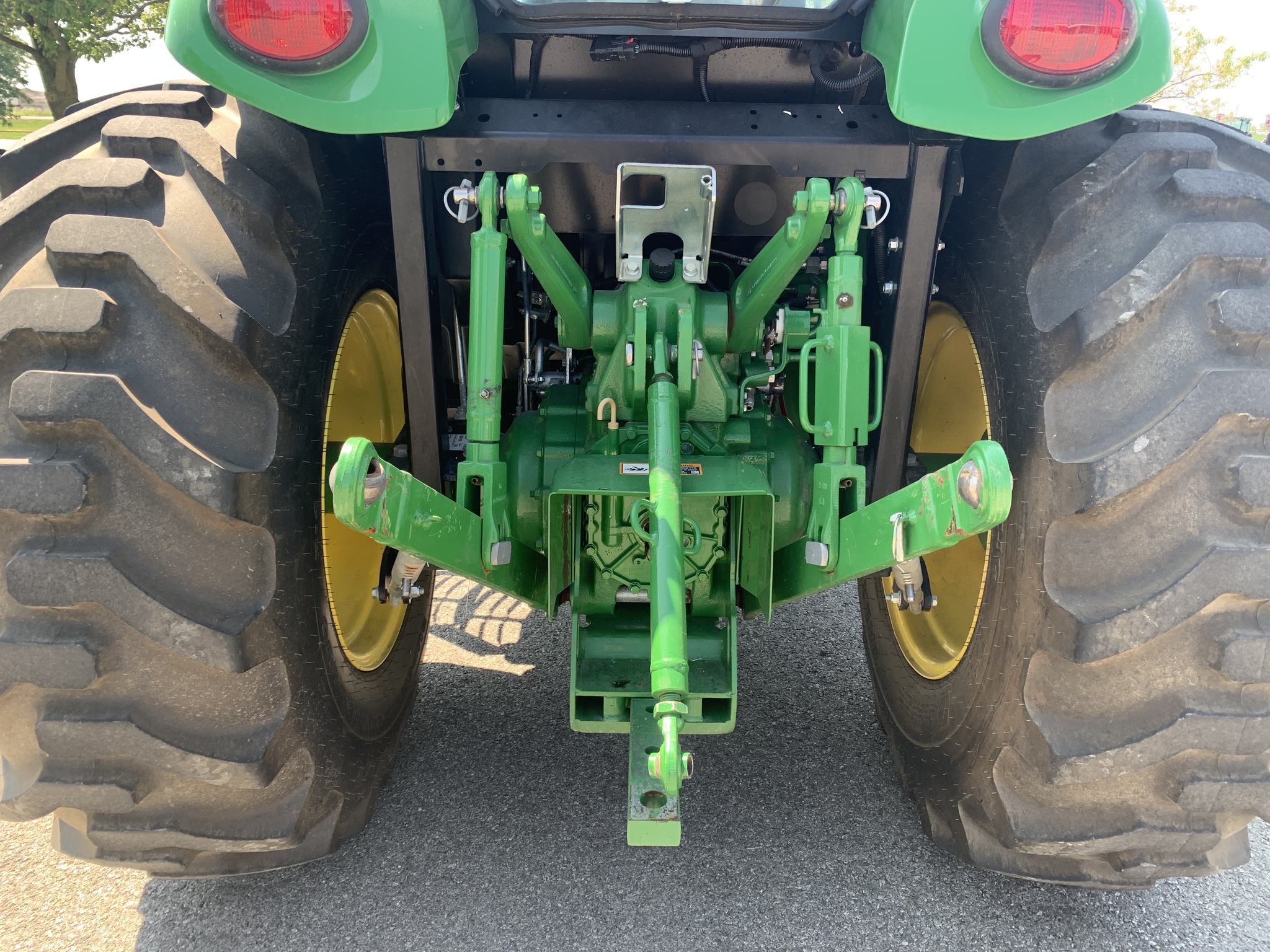 2024 John Deere 4044R Image 7