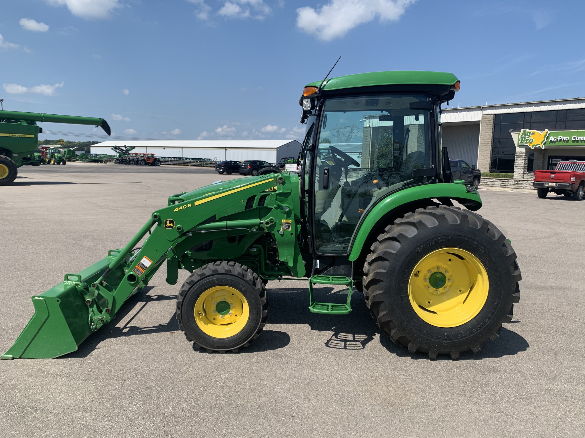 2024 John Deere 4044R Image 9