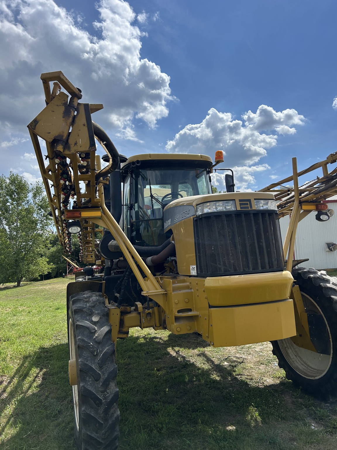 2009 RoGator SSC1084 Image 32