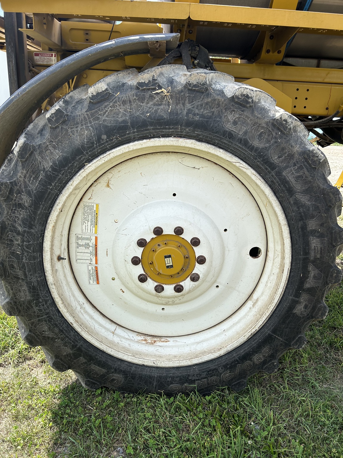 2009 RoGator SSC1084 Image 30