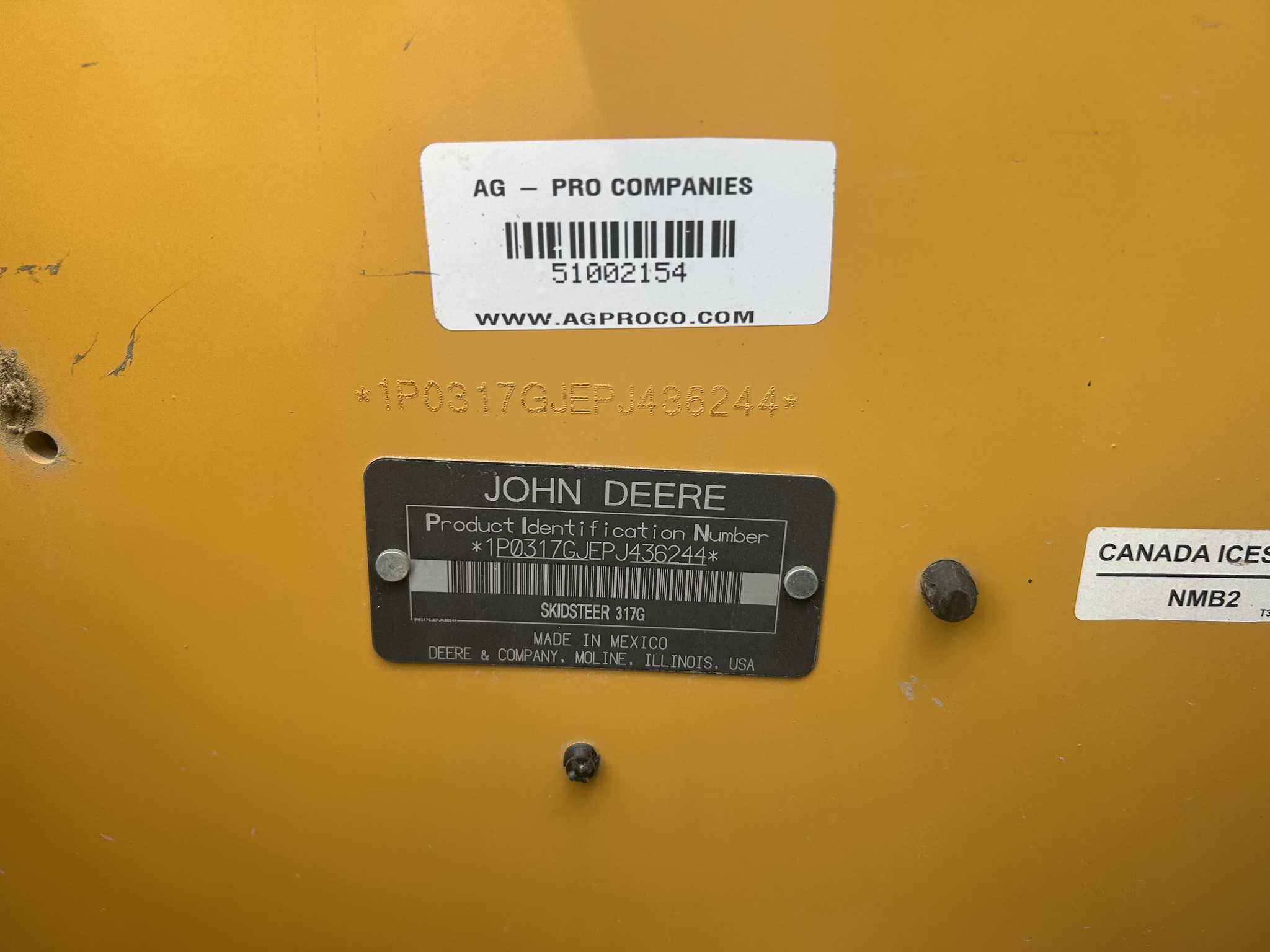 2023 John Deere 317G Image 12