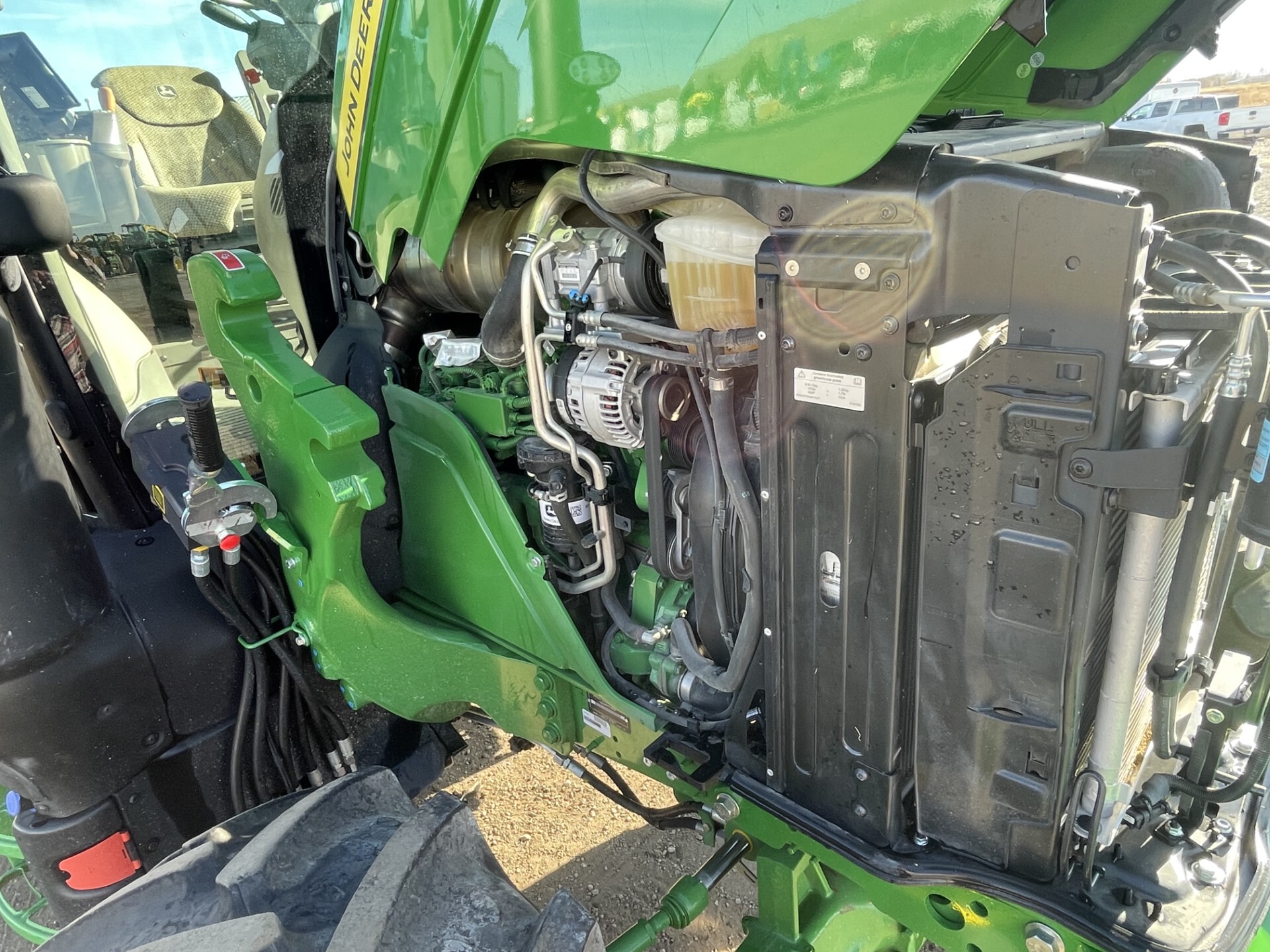 2025 John Deere 6R 120 Image 18