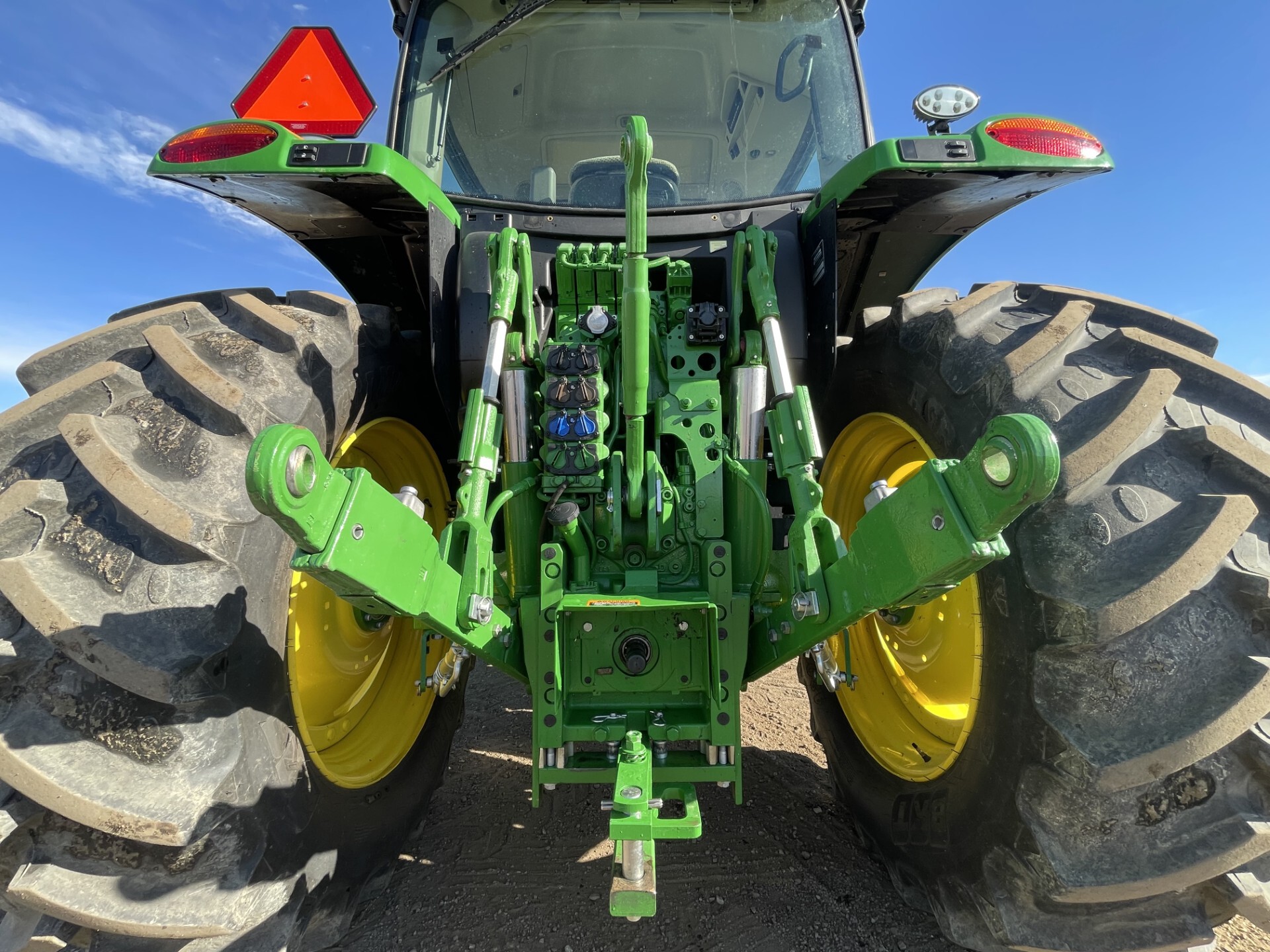 2025 John Deere 6R 120 Image 17