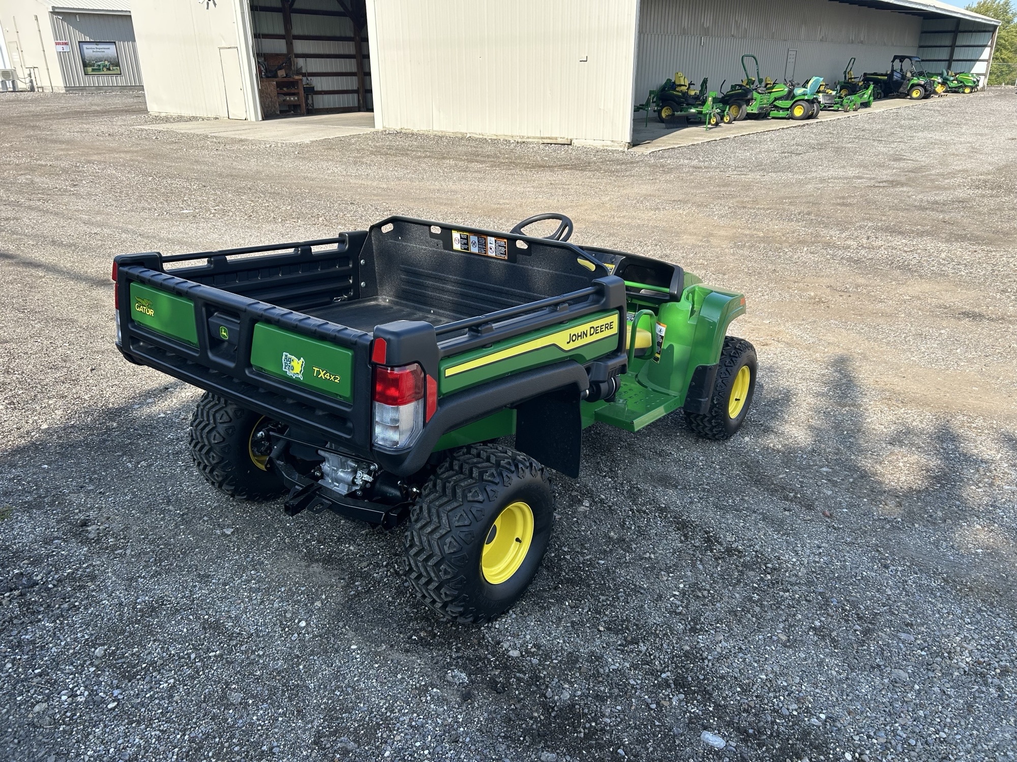 2025 John Deere TX4X2 Image 4