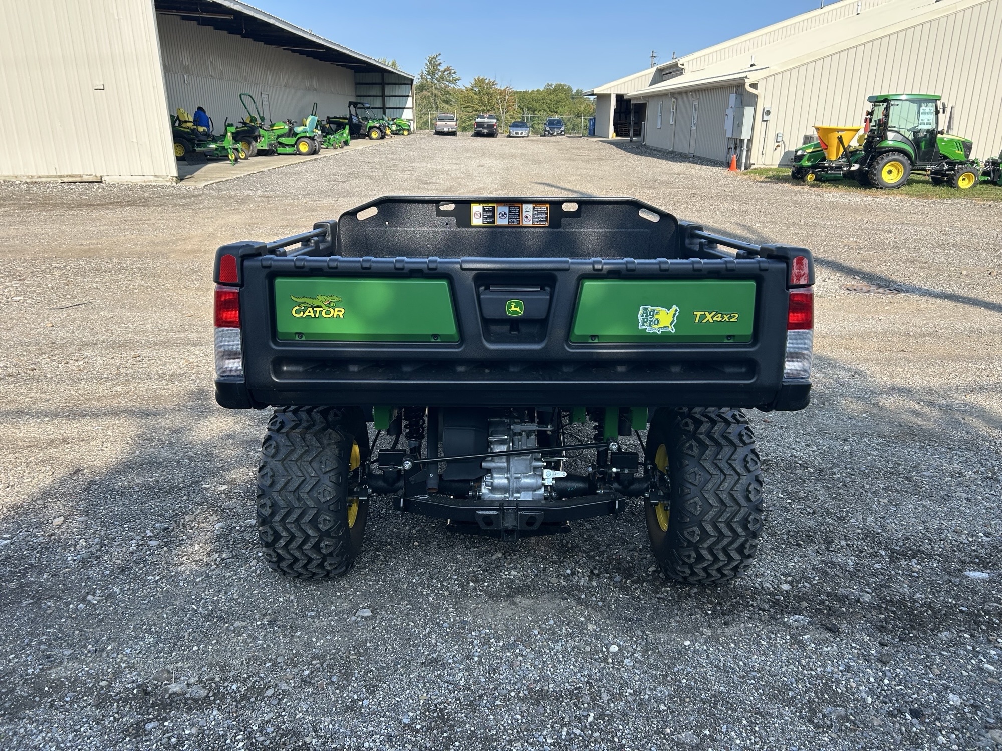 2025 John Deere TX4X2 Image 5