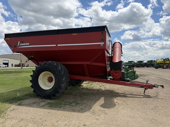 2005 Parker 938 - Photo2